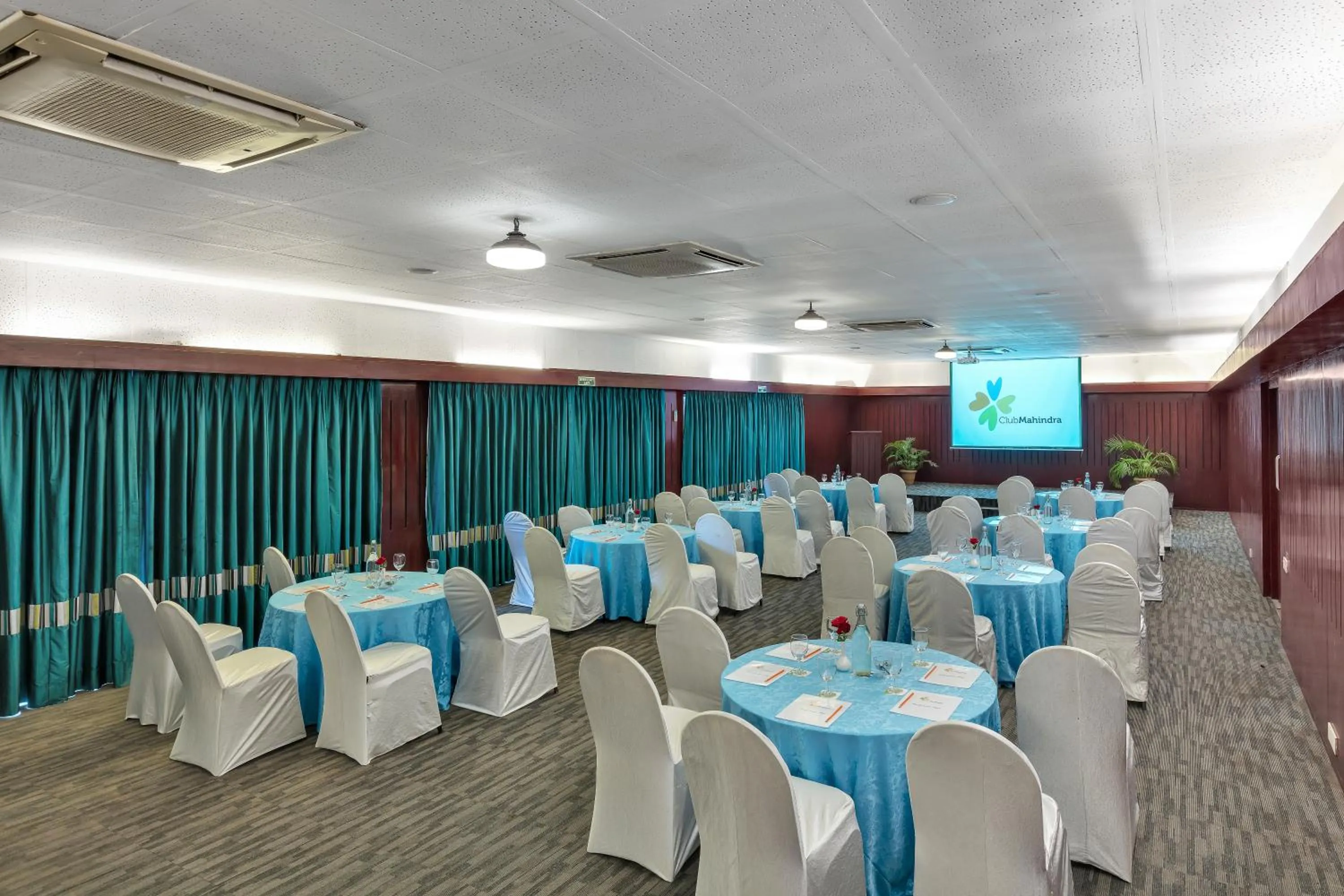 Banquet/Function facilities in Club Mahindra Puducherry