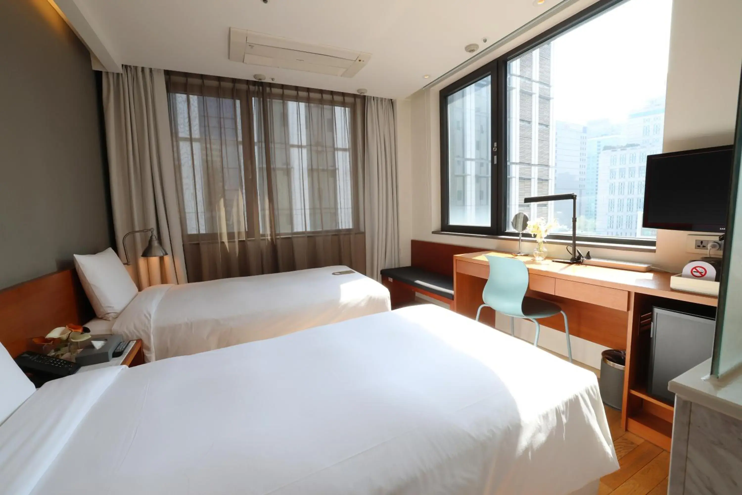 Standard Twin Room in Seoul Hotel ShinShin Myeongdong Standard Twin Room in Seoul Hotel ShinShin Myeongdong