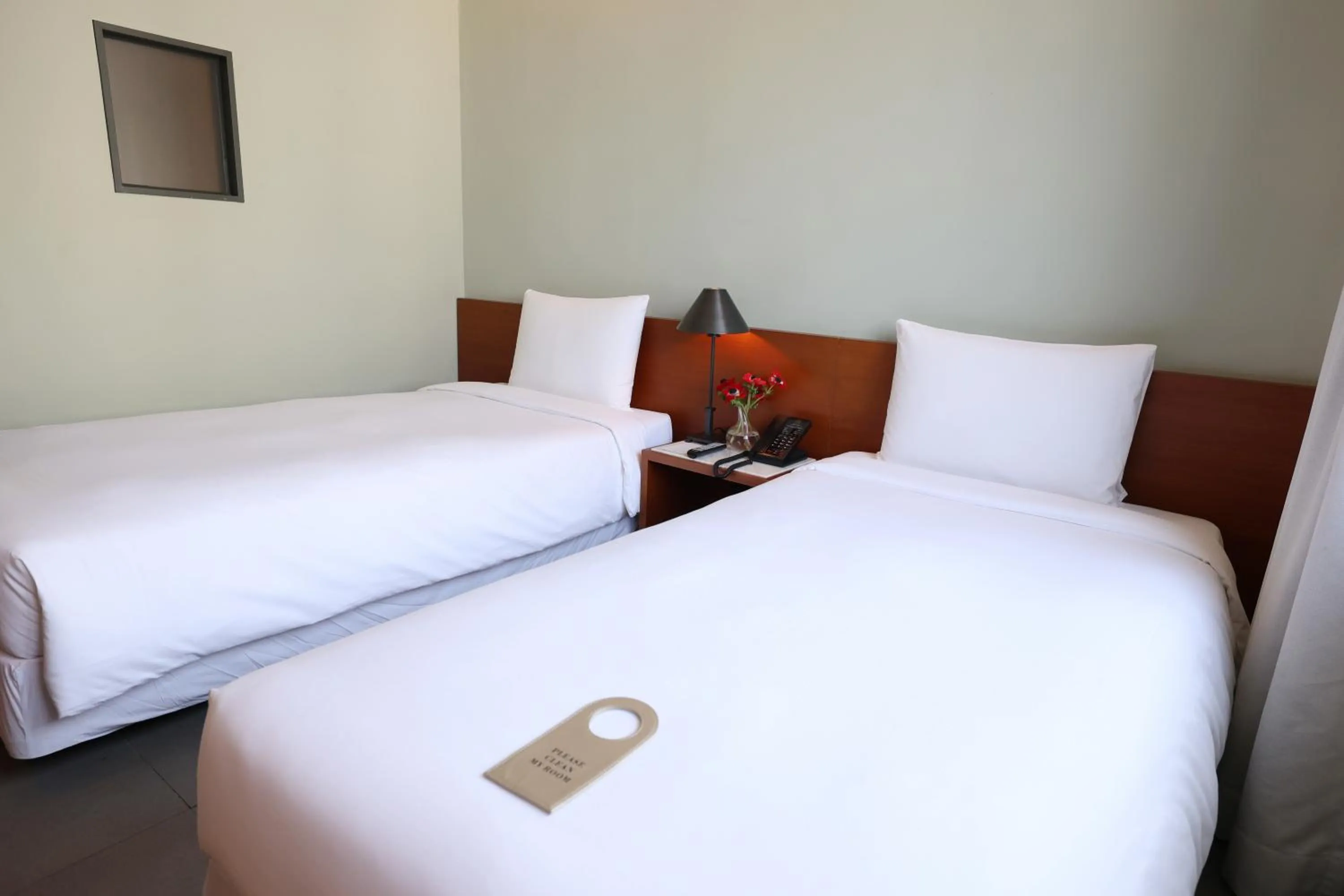 Bedroom, Bed in Seoul Hotel ShinShin Myeongdong