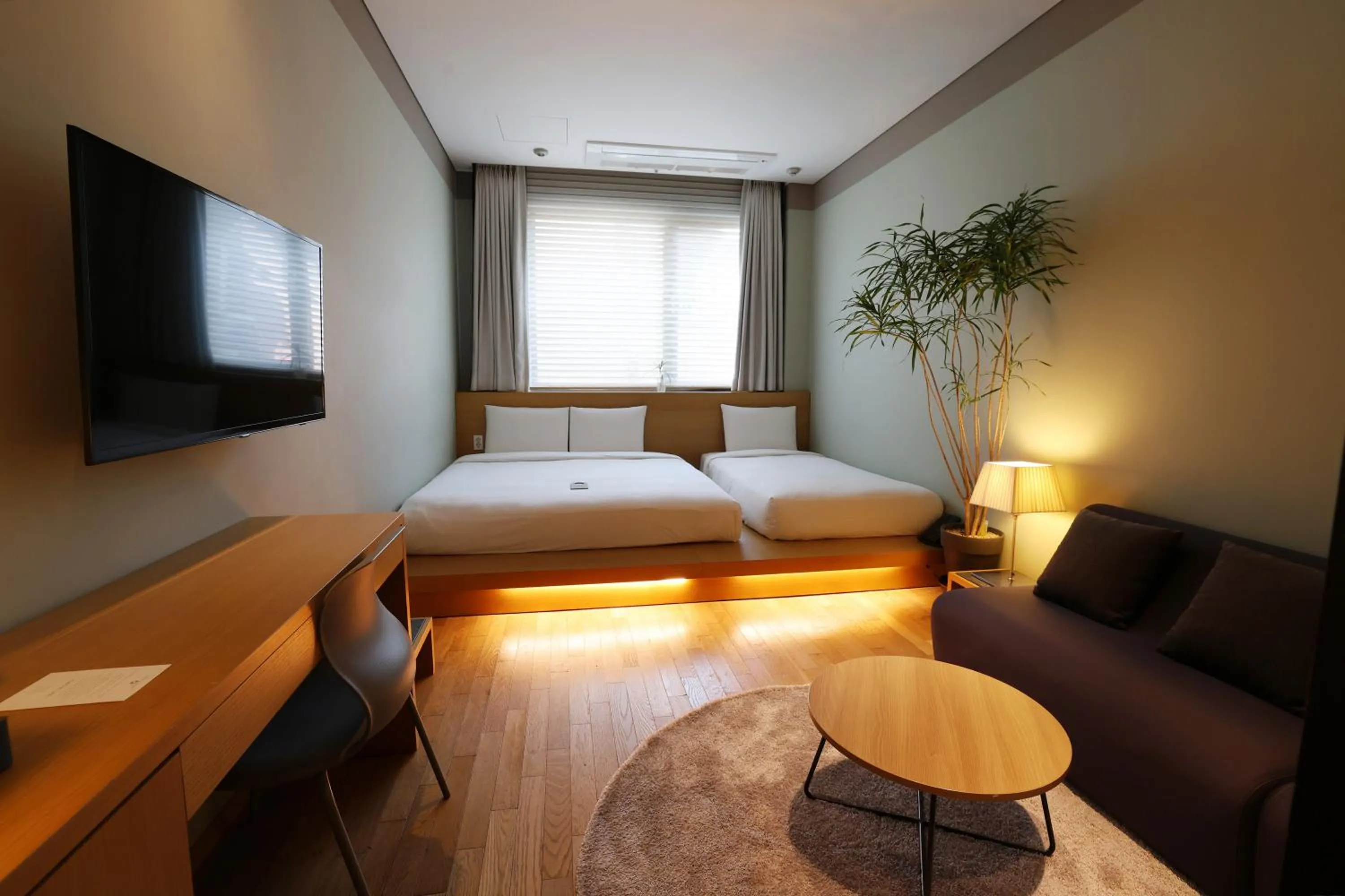 Bedroom, Bed in Seoul Hotel ShinShin Myeongdong