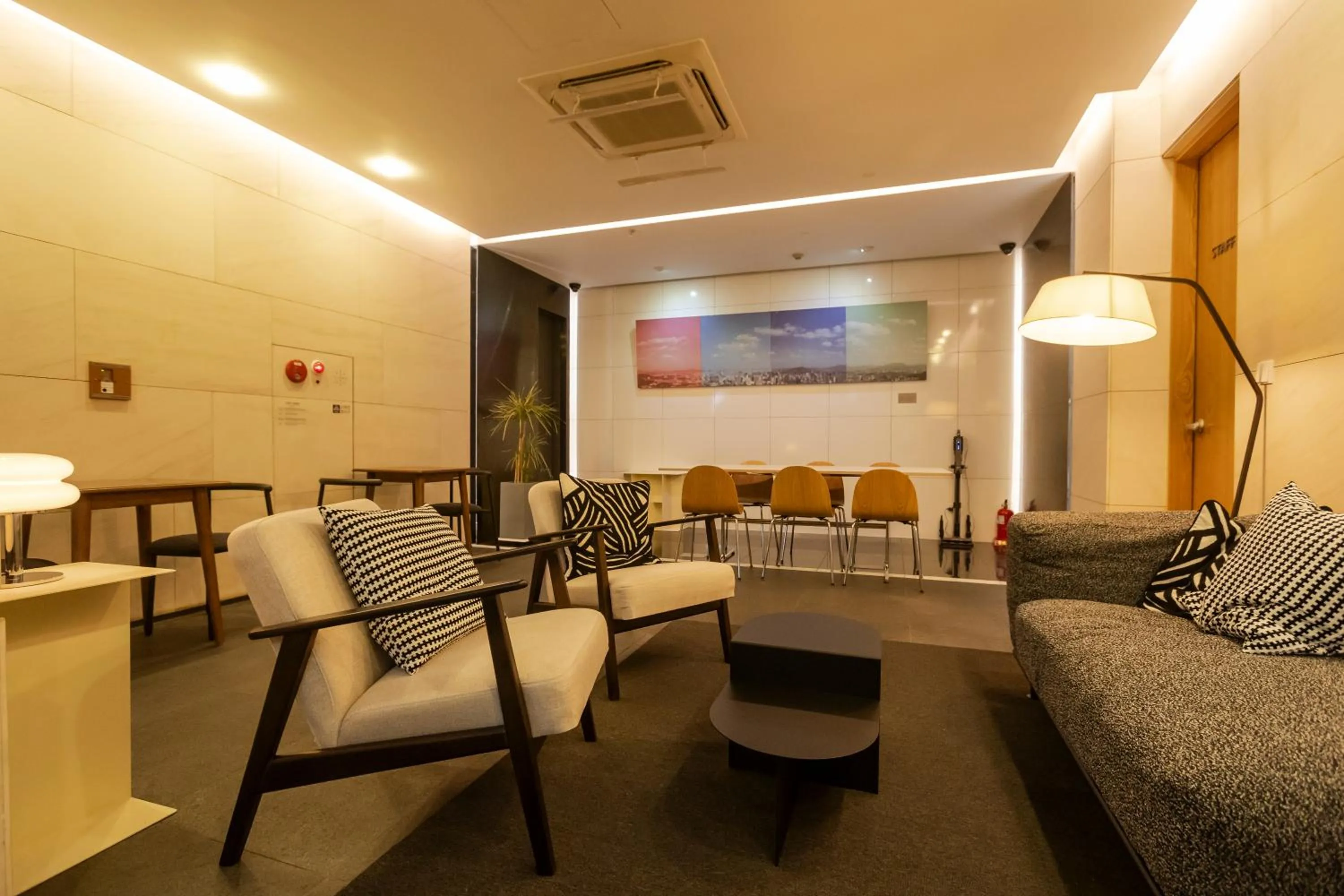Lounge or bar in Seoul Hotel ShinShin Myeongdong