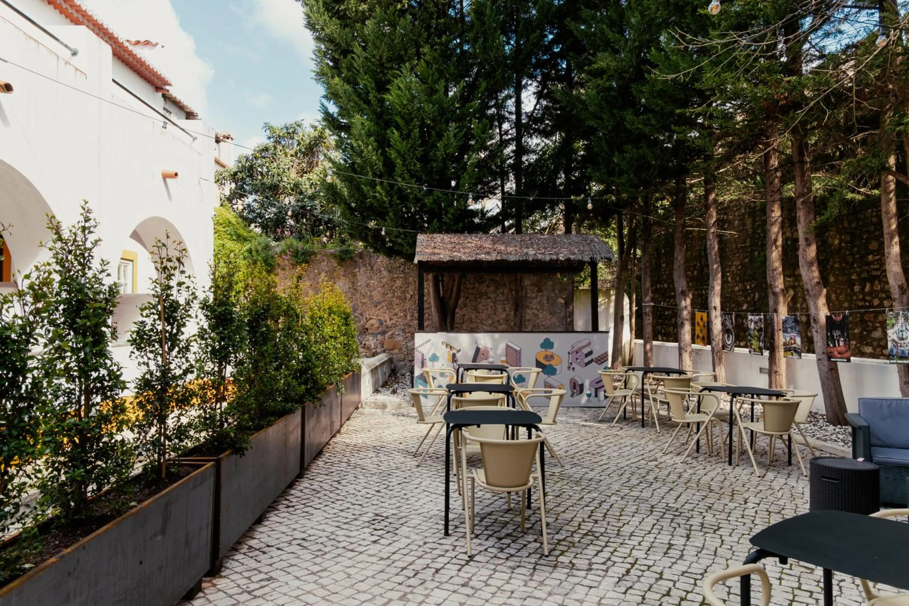 Restaurant/places to eat in Casa Senhoras Rainhas - Óbidos - by Unlock Hotels