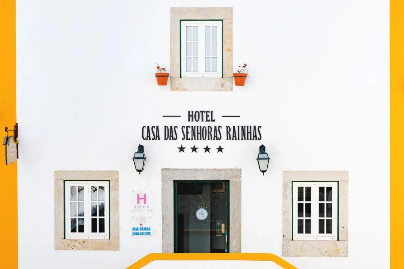Facade/entrance in Casa Senhoras Rainhas - Óbidos - by Unlock Hotels Facade/entrance in Casa Senhoras Rainhas - Óbidos - by Unlock Hotels