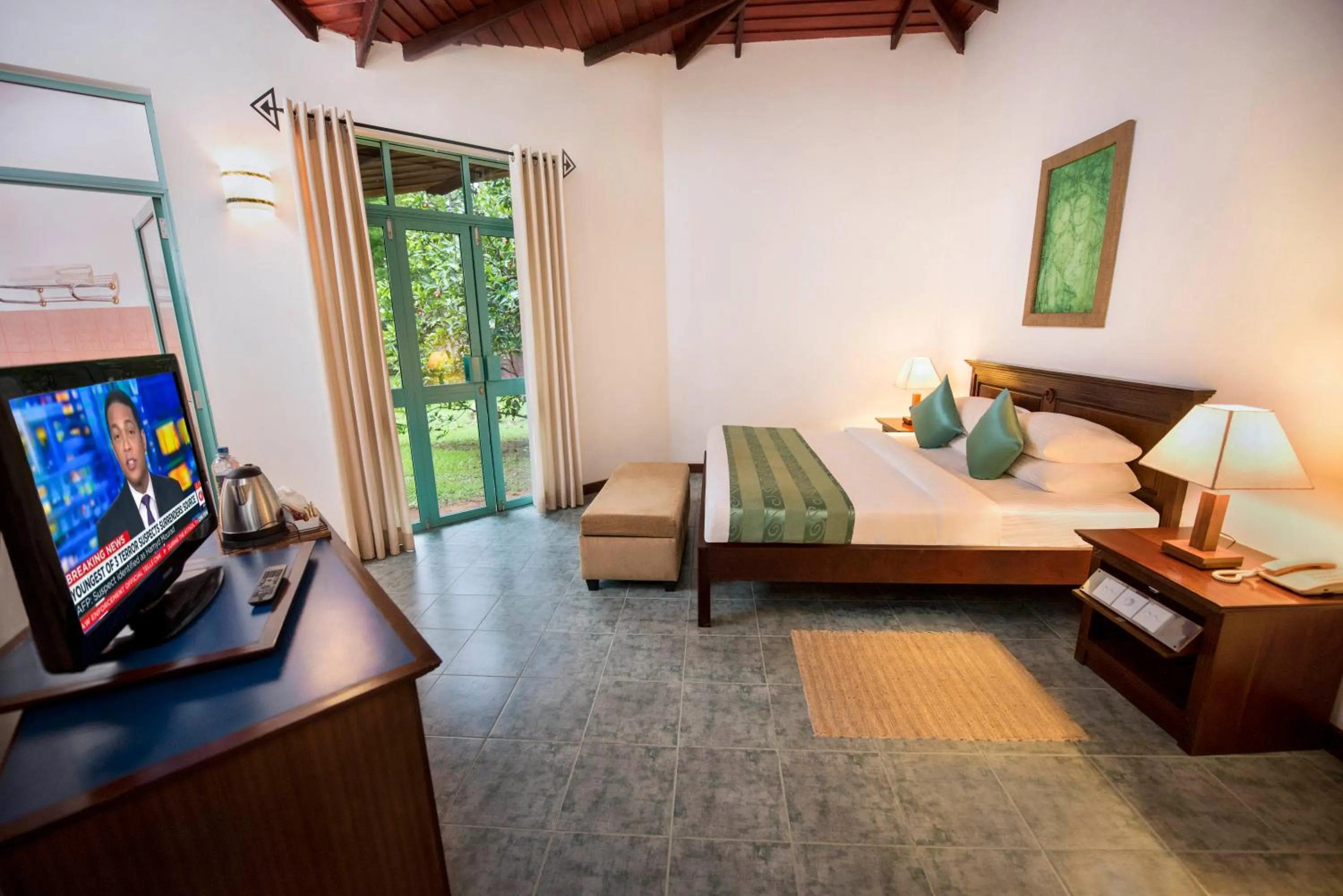 Photo of the whole room, Bed in Mandara Rosen Yala, Kataragama