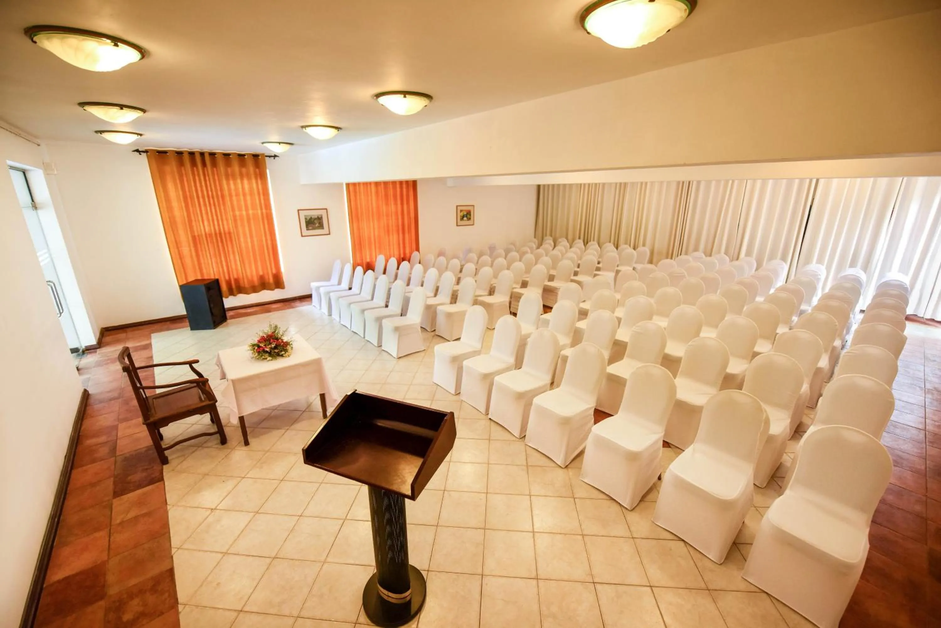 Meeting/conference room in Mandara Rosen Yala, Kataragama