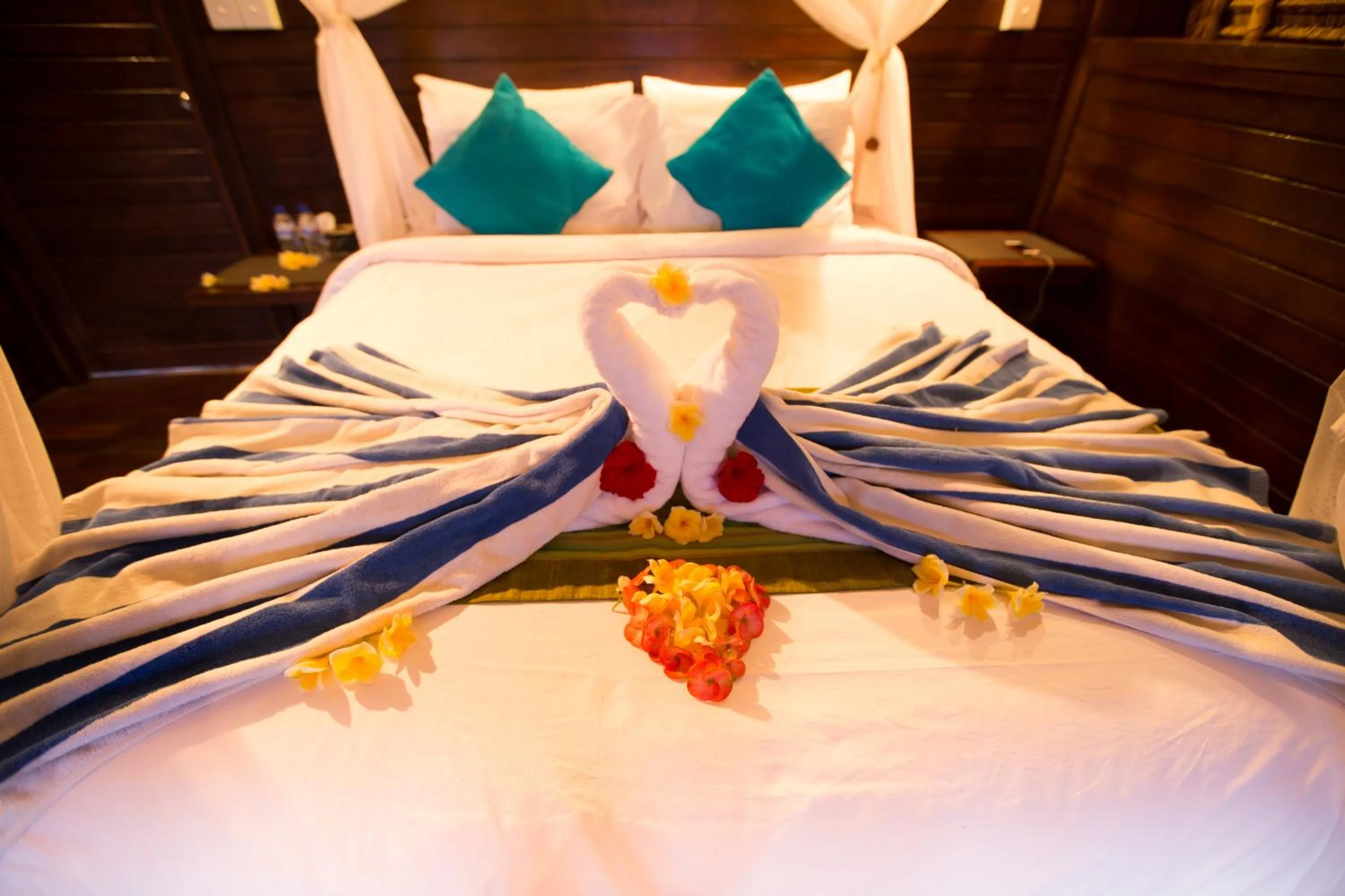 Bed in Sunset Coin Lembongan