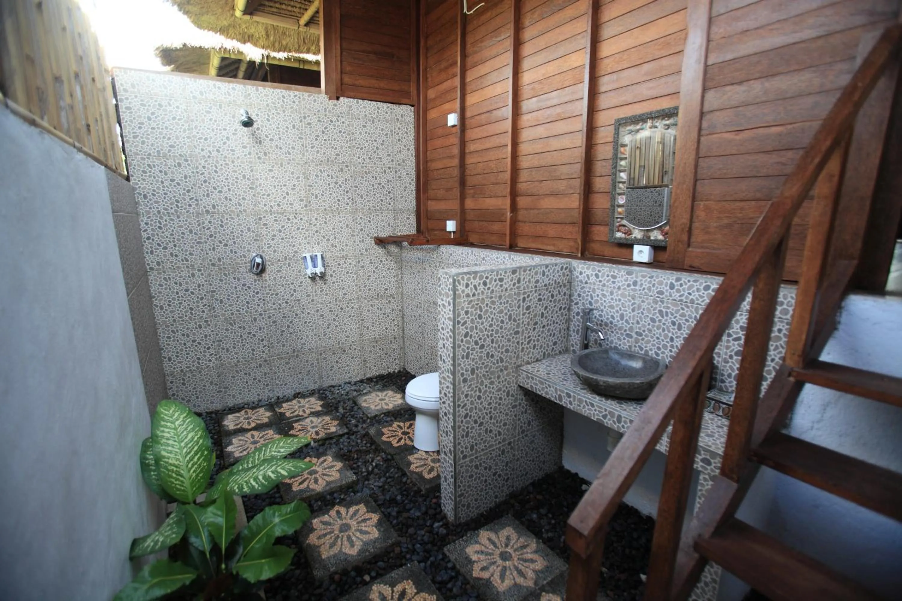 Bathroom in Sunset Coin Lembongan