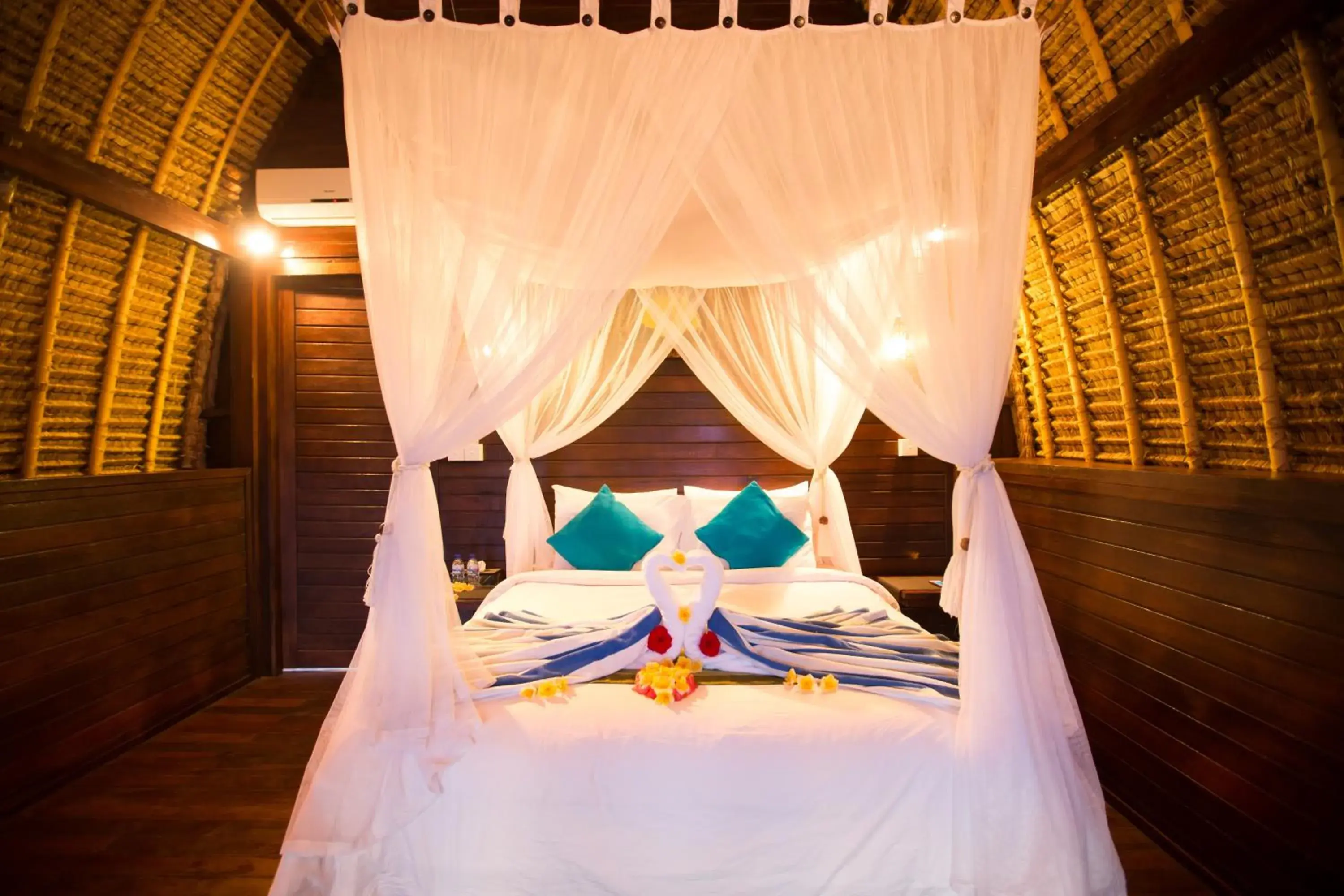 Deluxe Bungalow in Sunset Coin Lembongan Deluxe Bungalow in Sunset Coin Lembongan