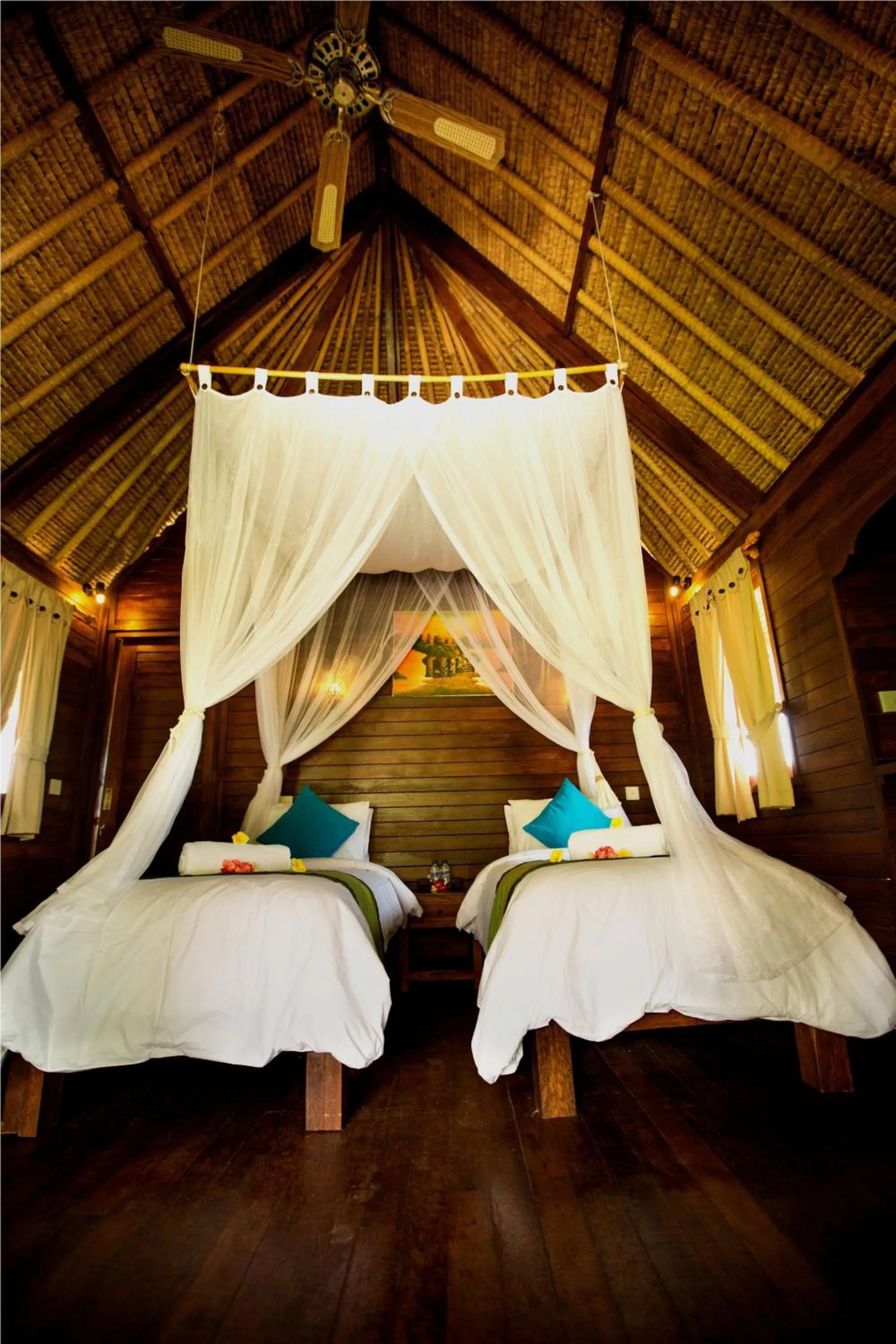 Bed in Sunset Coin Lembongan