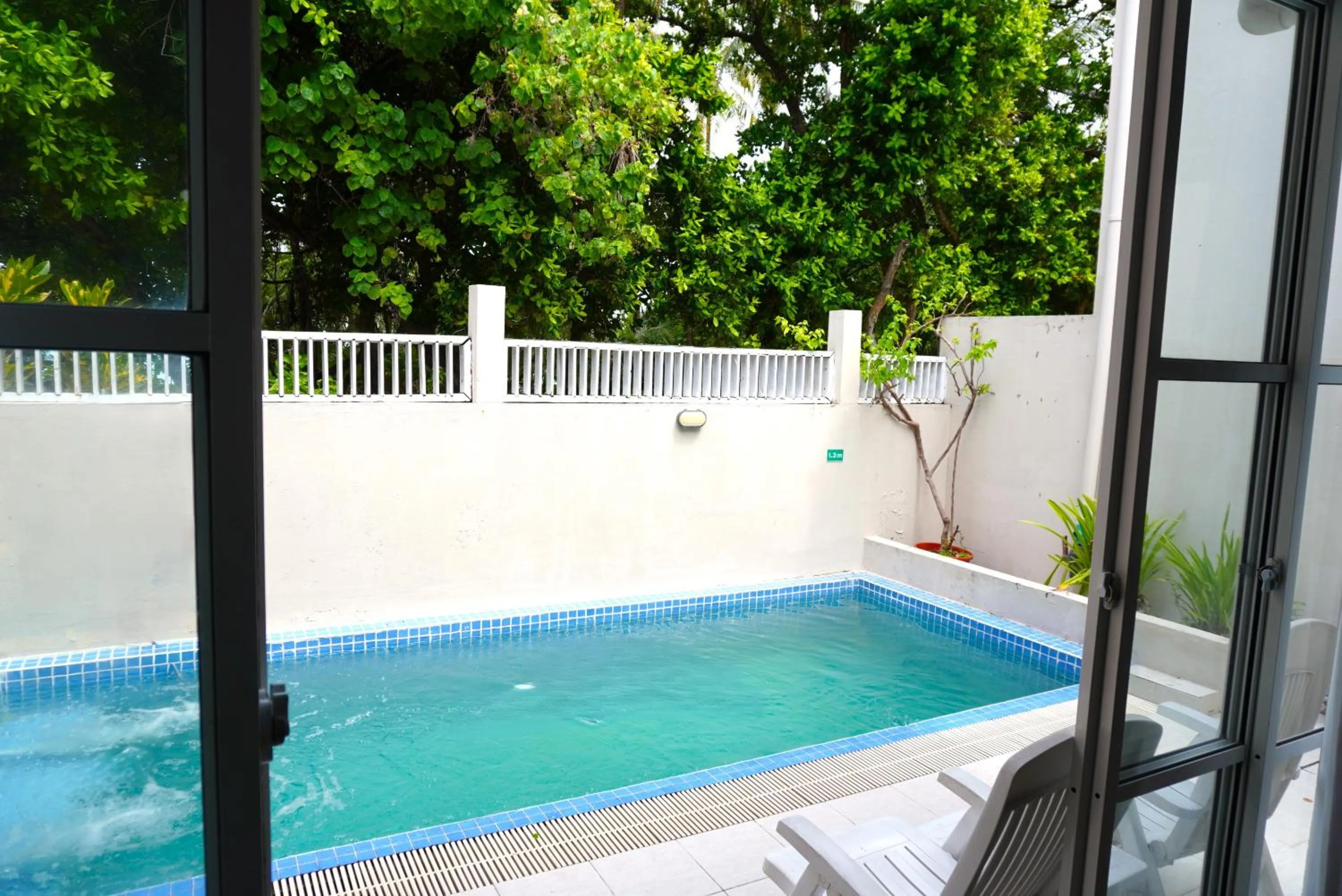 Swimming pool in TME Retreats Dhigurah