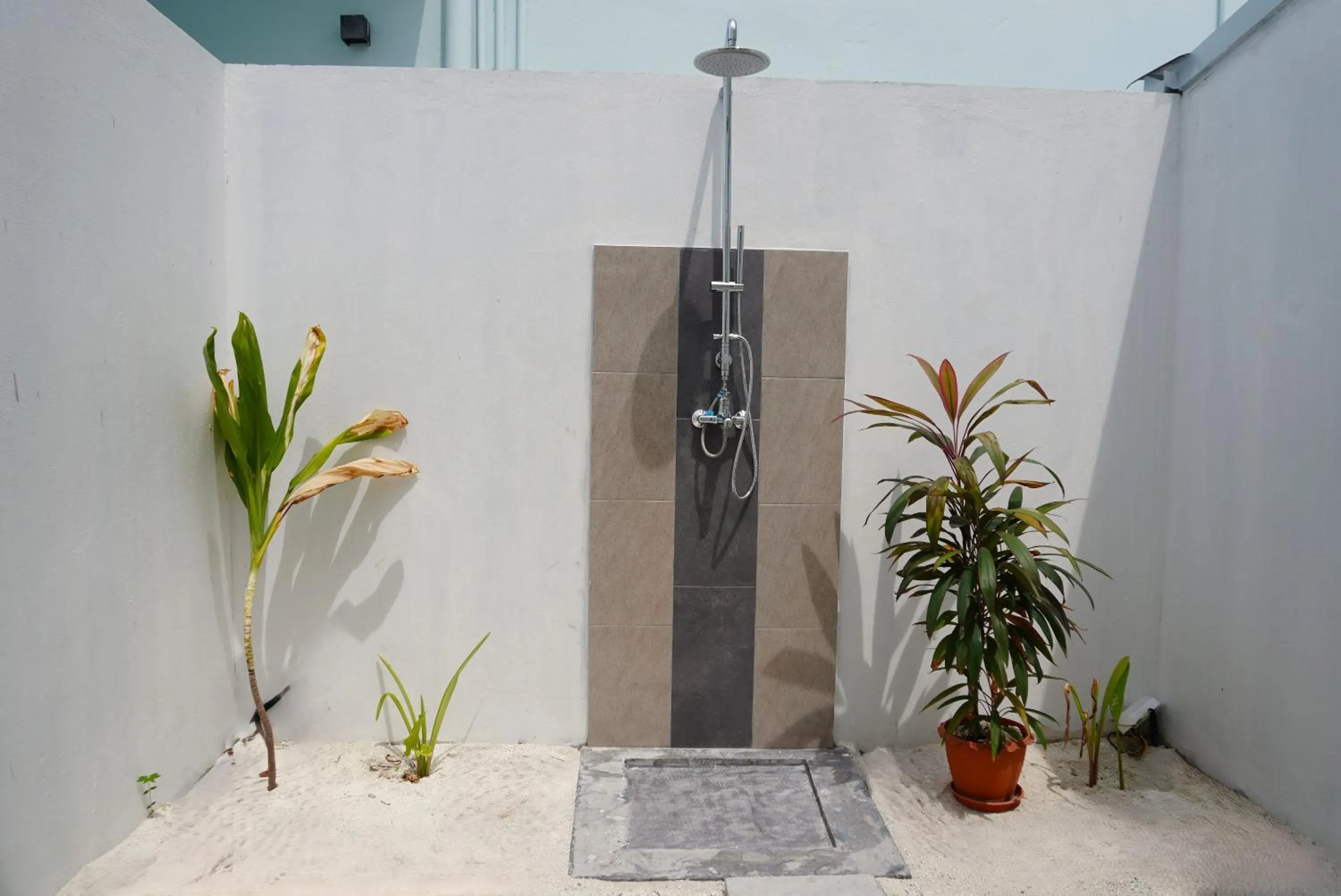 Shower in TME Retreats Dhigurah