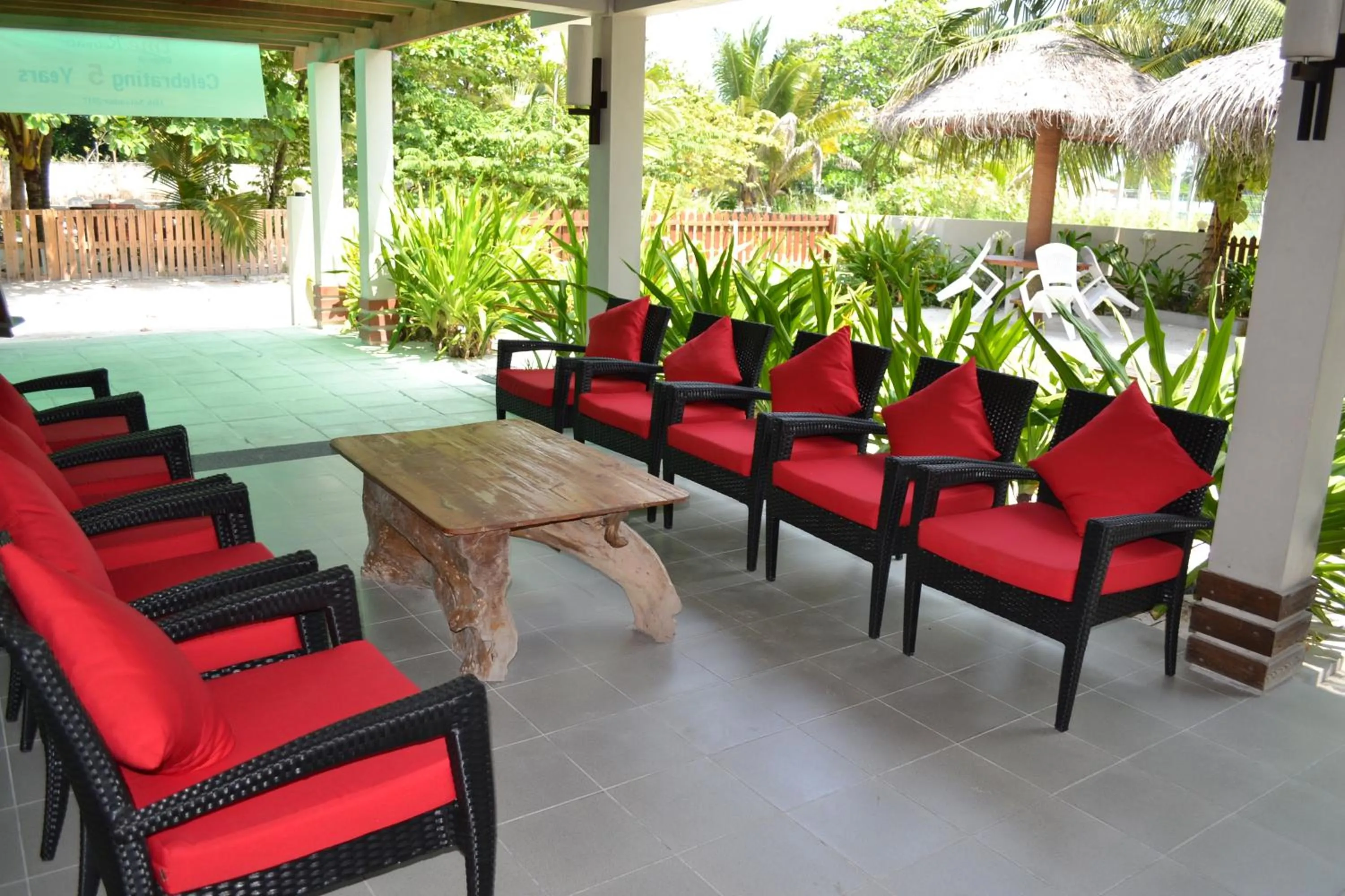 Facade/entrance in TME Retreats Dhigurah