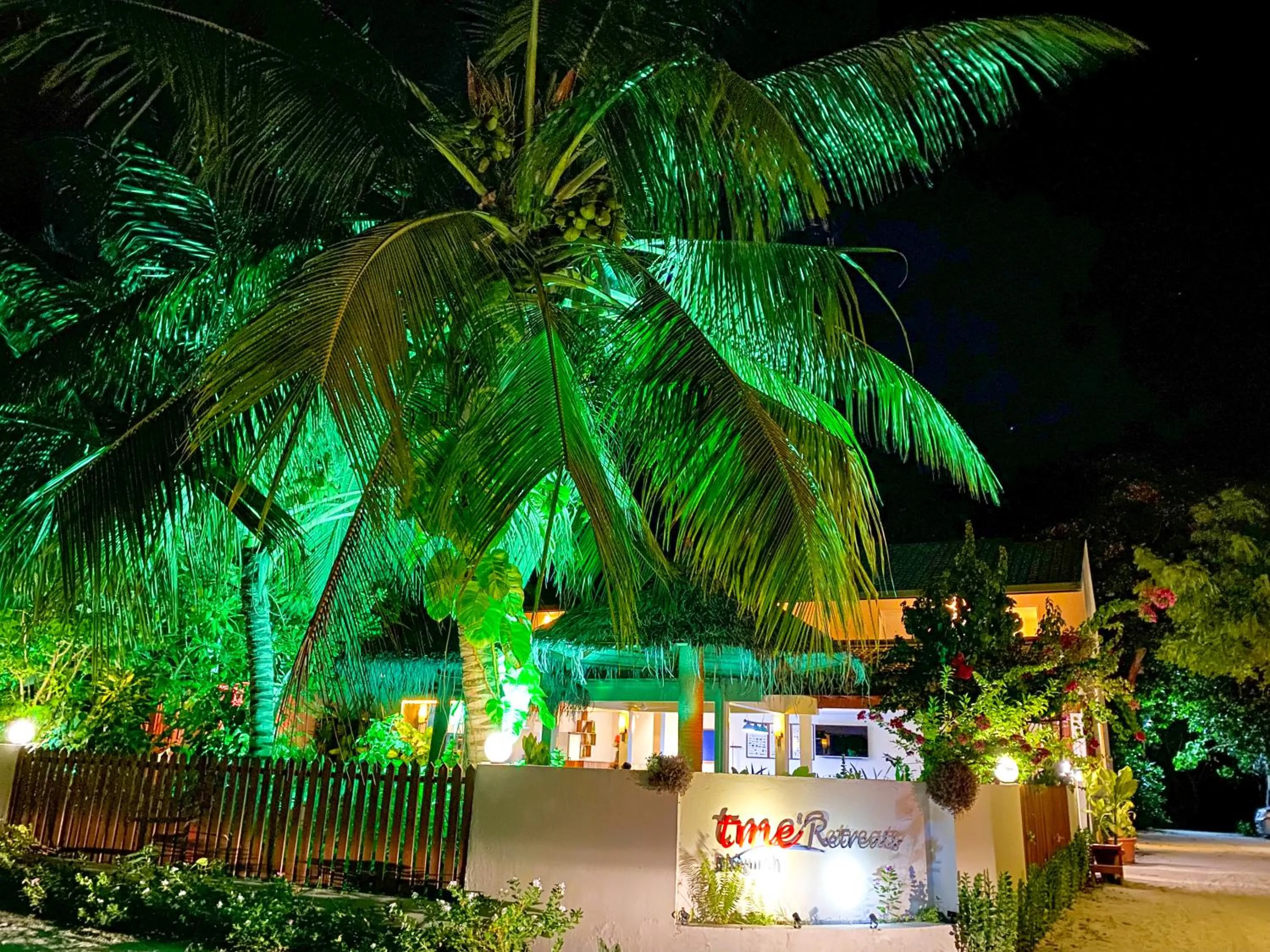 Property building in TME Retreats Dhigurah