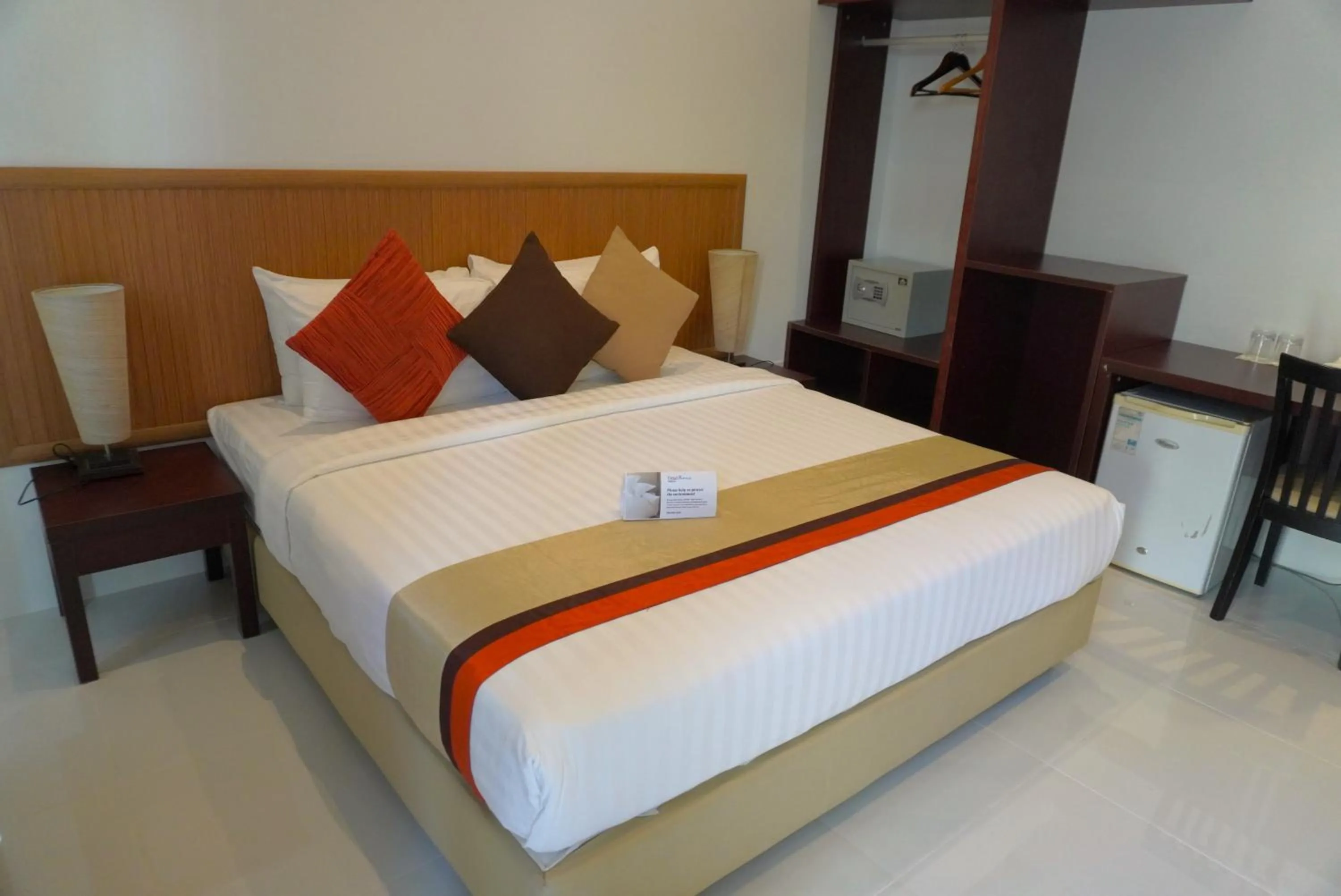 Bedroom, Bed in TME Retreats Dhigurah