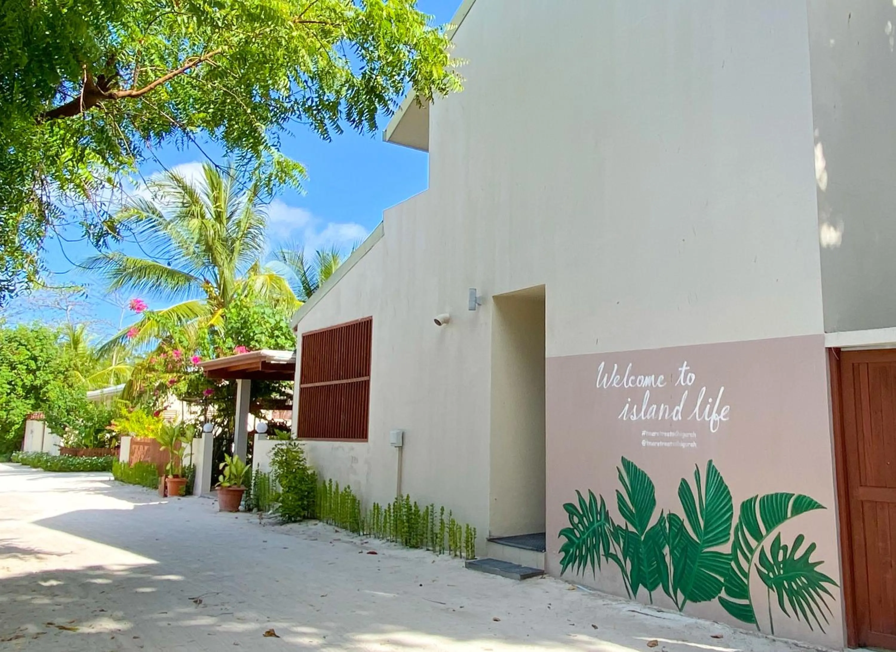 Facade/entrance in TME Retreats Dhigurah