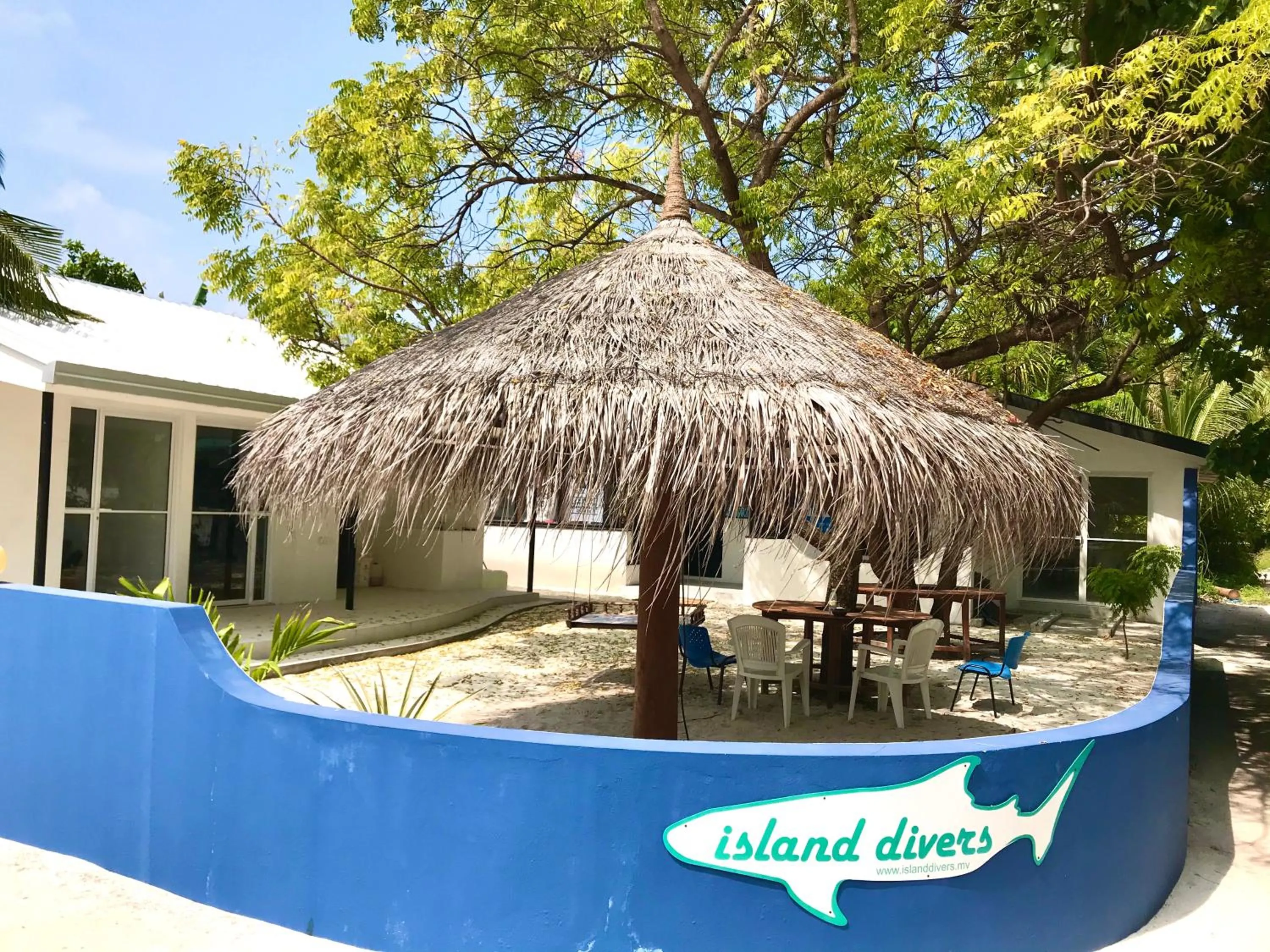 Diving in TME Retreats Dhigurah