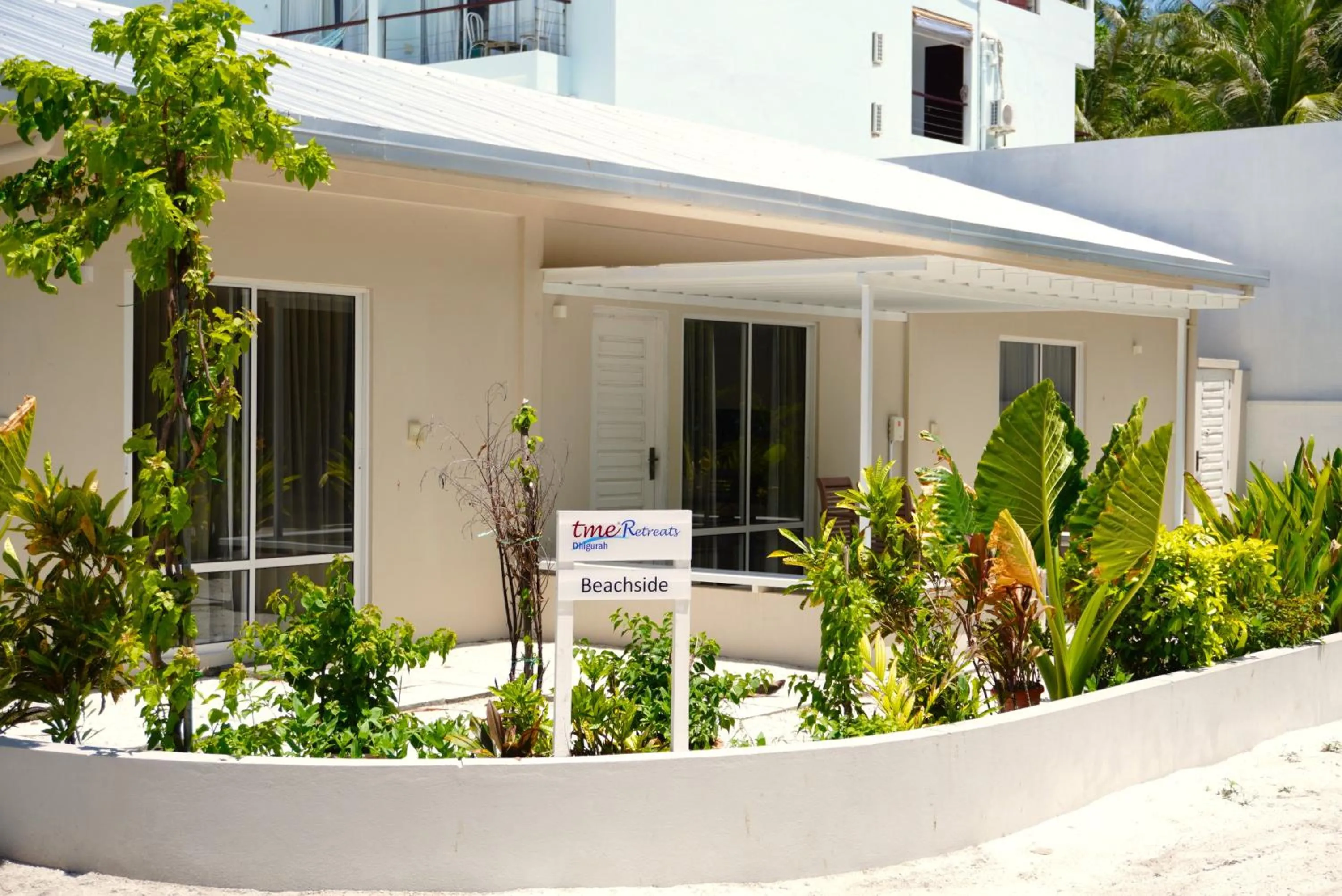 Property building in TME Retreats Dhigurah