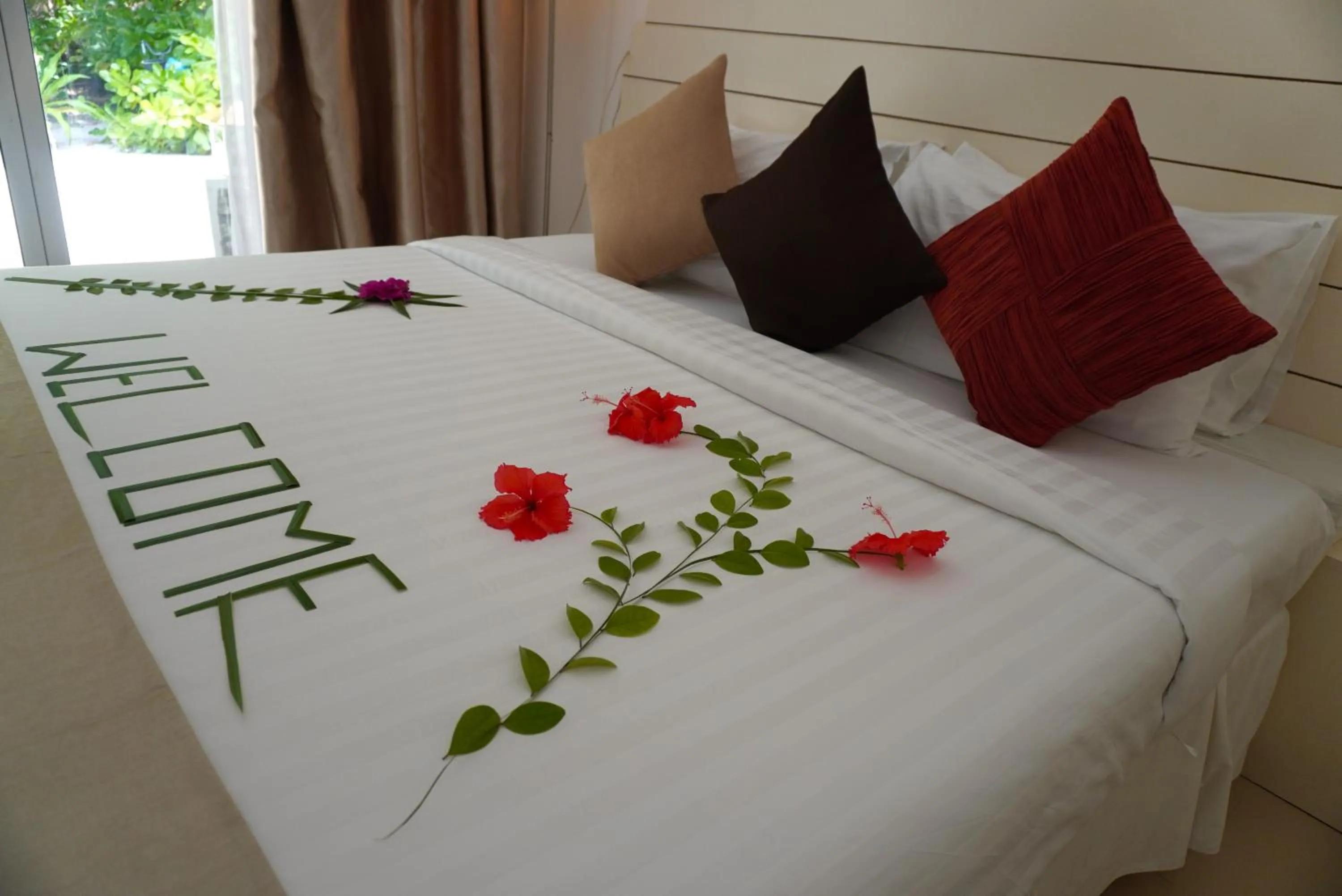 Bed in TME Retreats Dhigurah