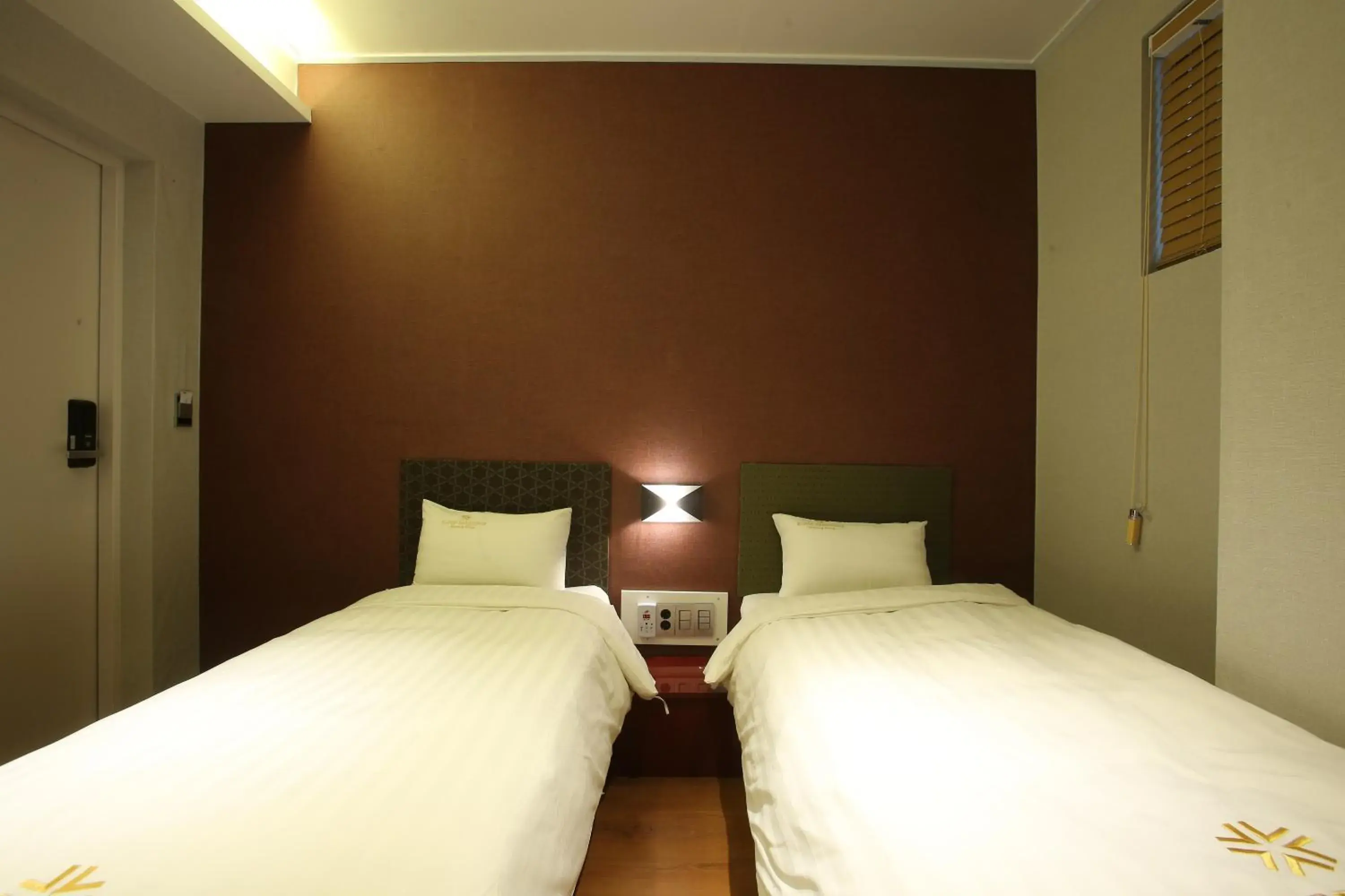 Photo of the whole room, Bed in K-POP Residence Myeongdong 1 Photo of the whole room, Bed in K-POP Residence Myeongdong 1