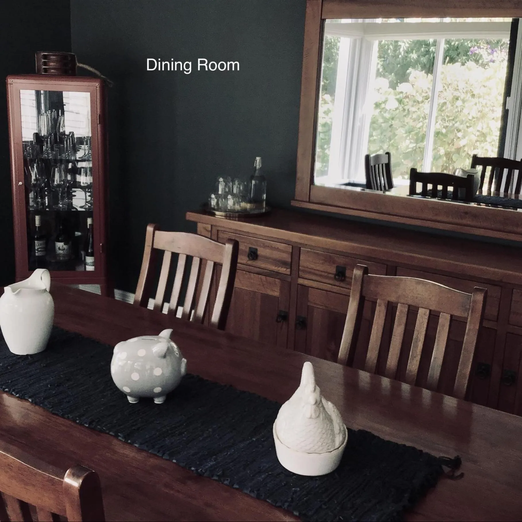 Dining area in Harrison House