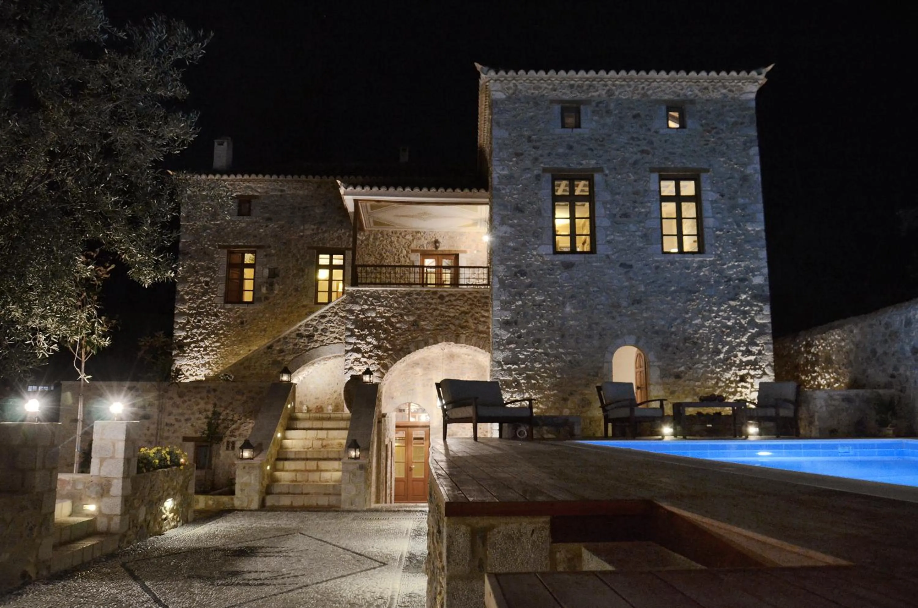 Facade/entrance in Archontiko Chioti