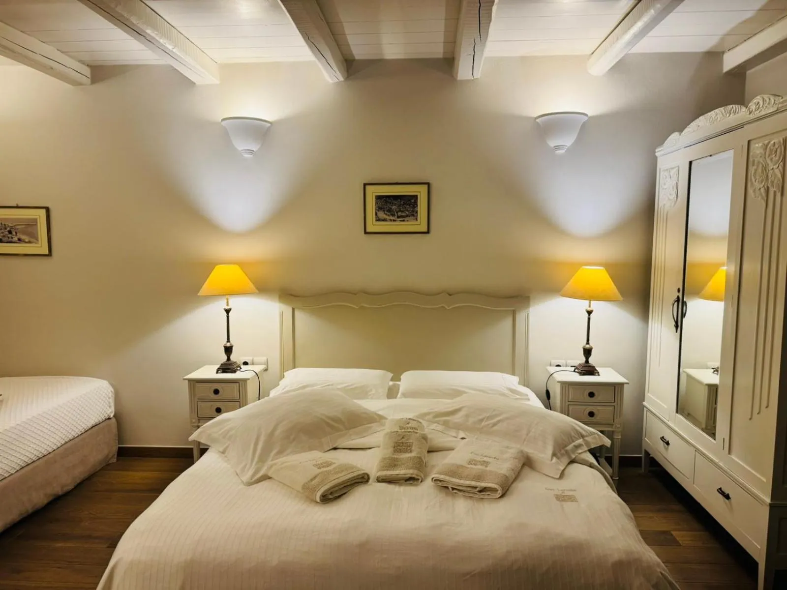 Bed in Archontiko Chioti