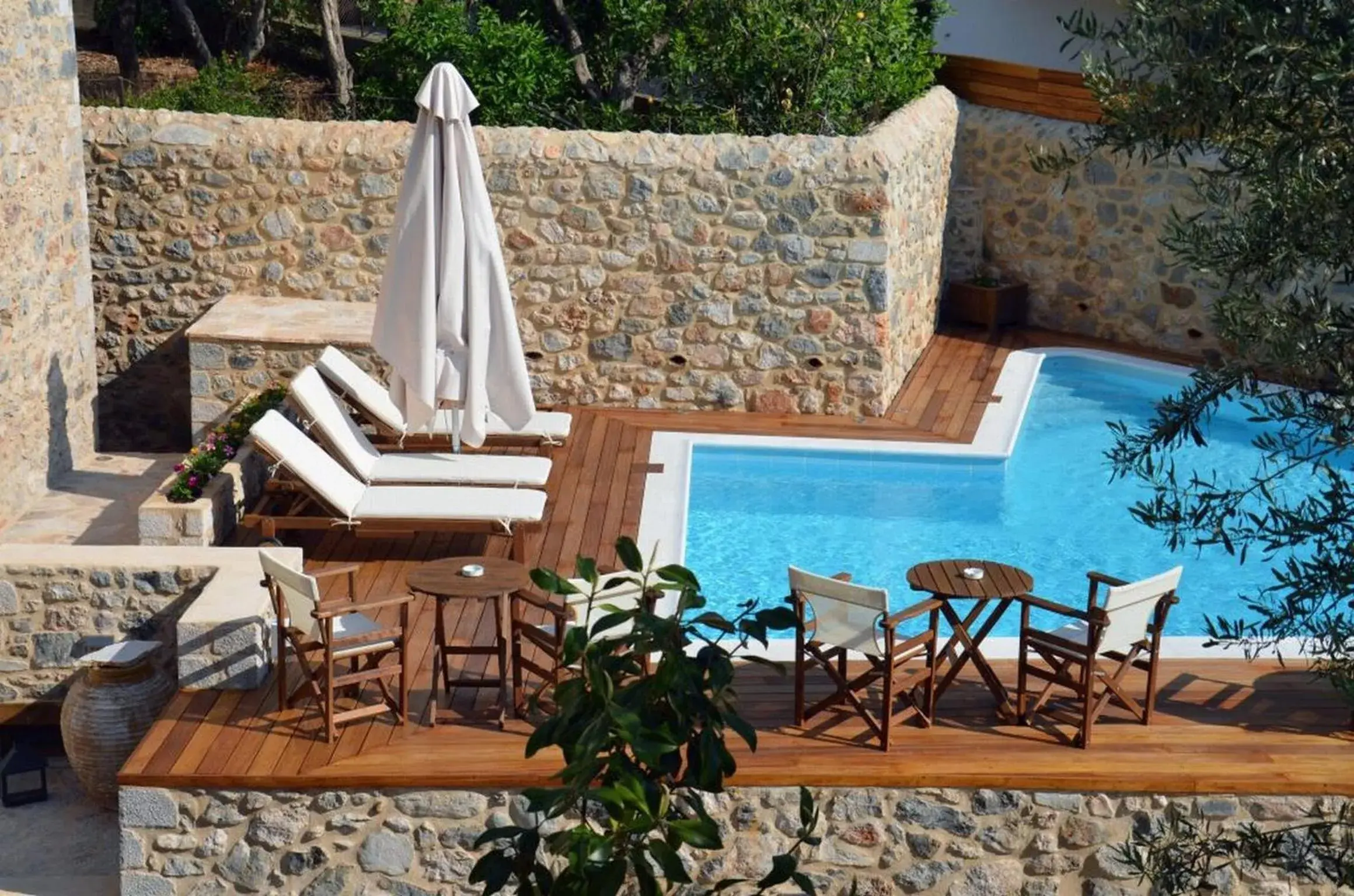 Swimming pool in Archontiko Chioti Swimming pool in Archontiko Chioti