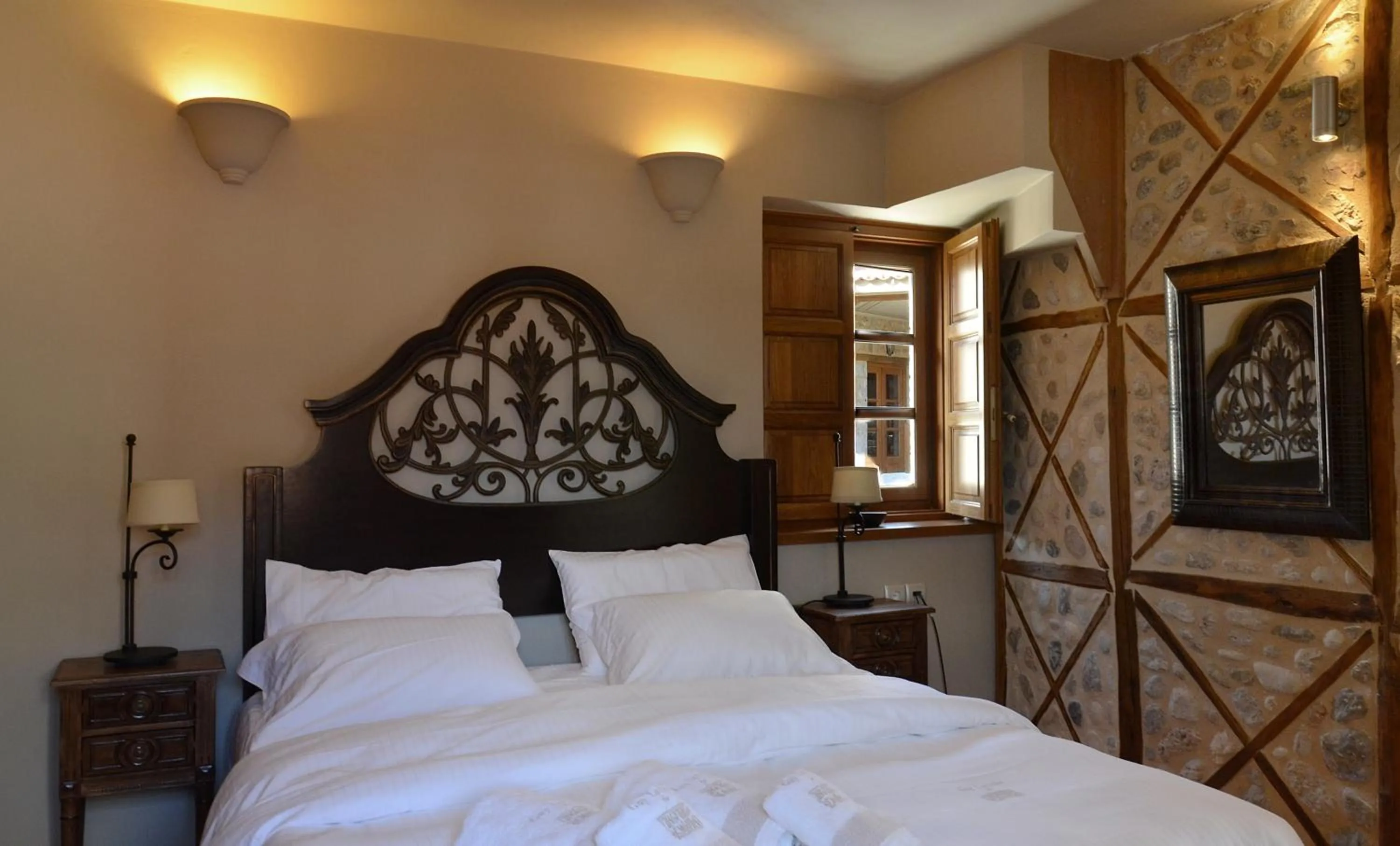 Bed in Archontiko Chioti