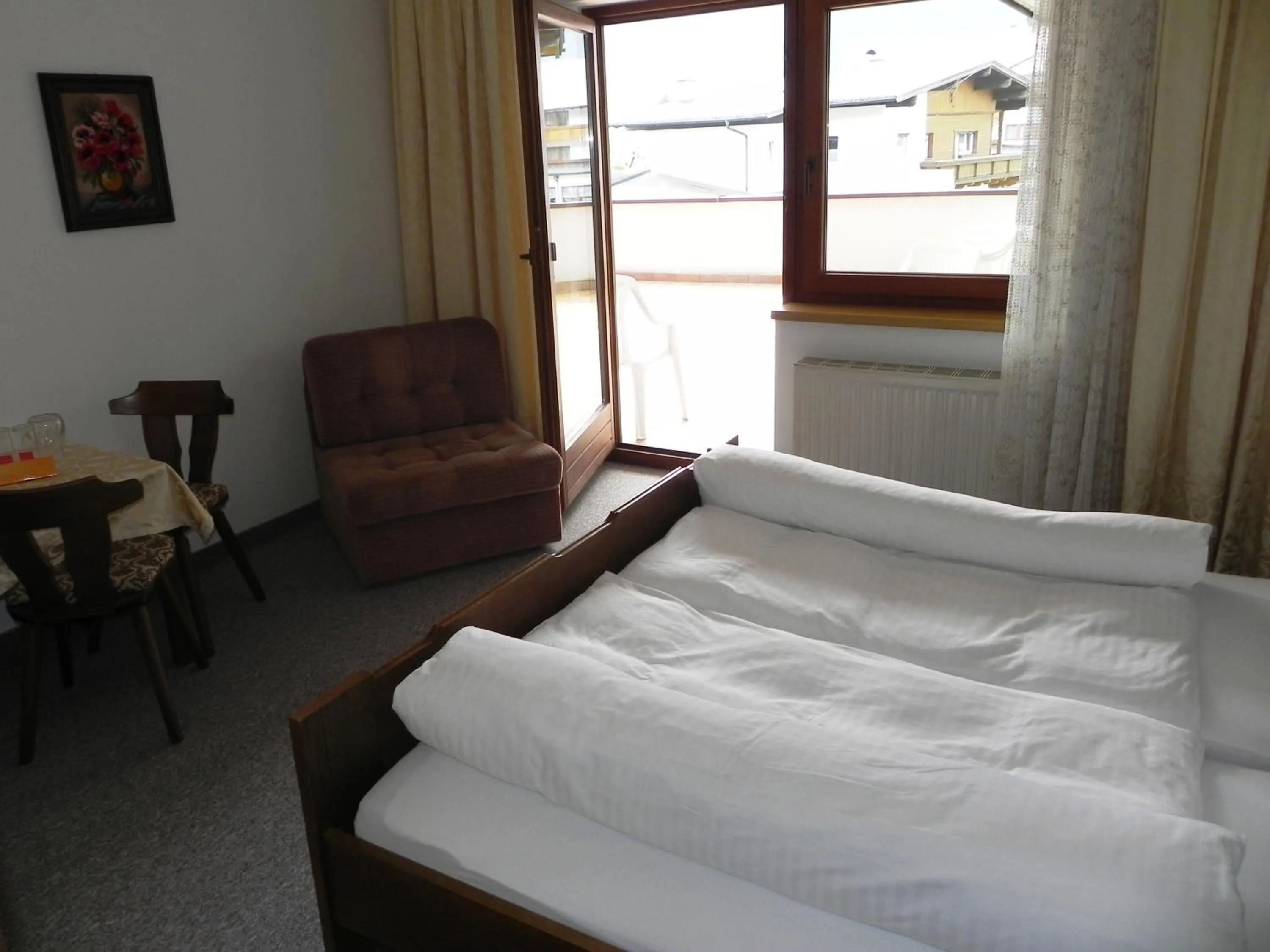 Photo of the whole room, Bed in Hotel-Restaurant Sonnhof