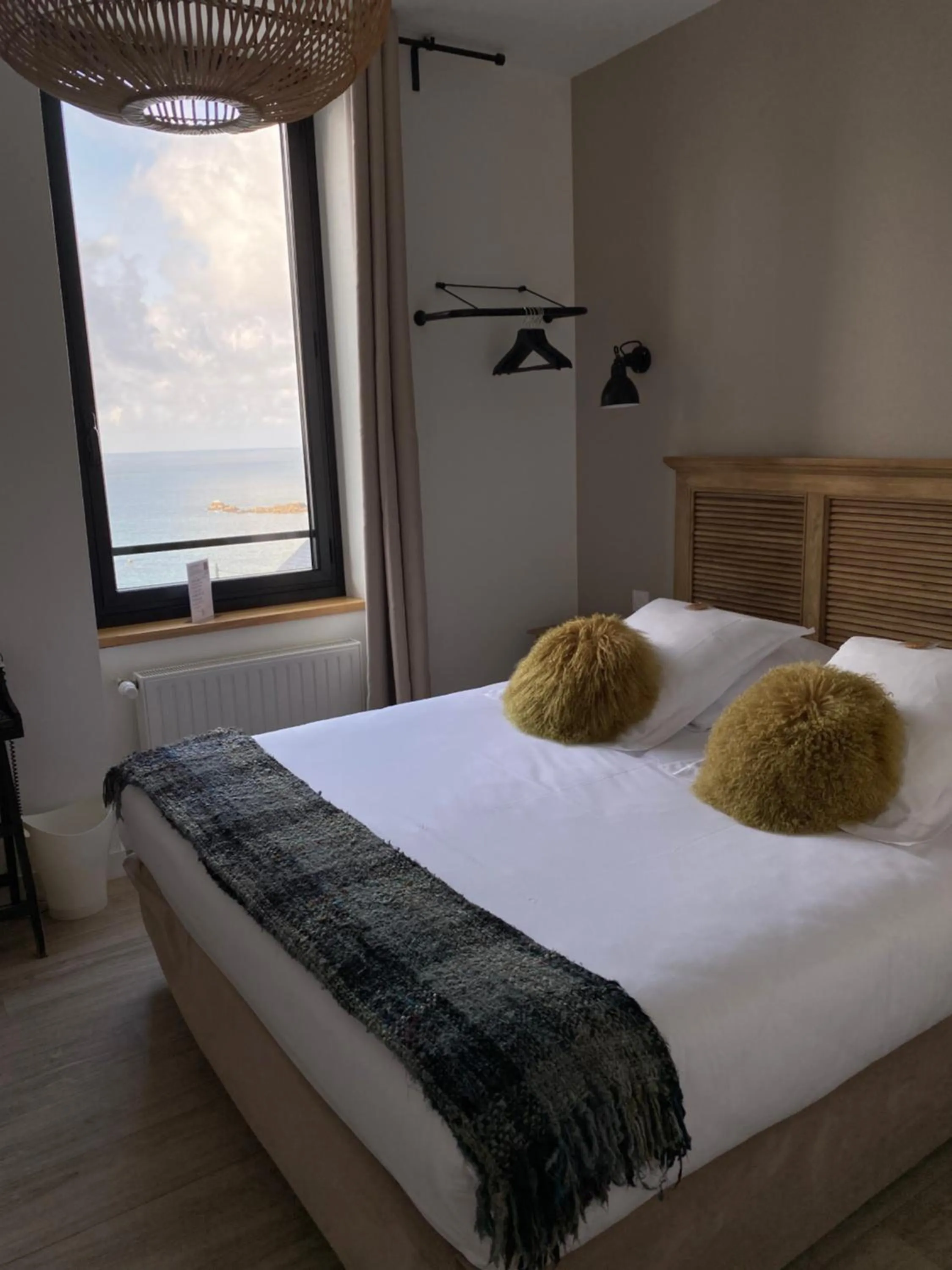 Bedroom, Bed in Villa Les Hydrangéas