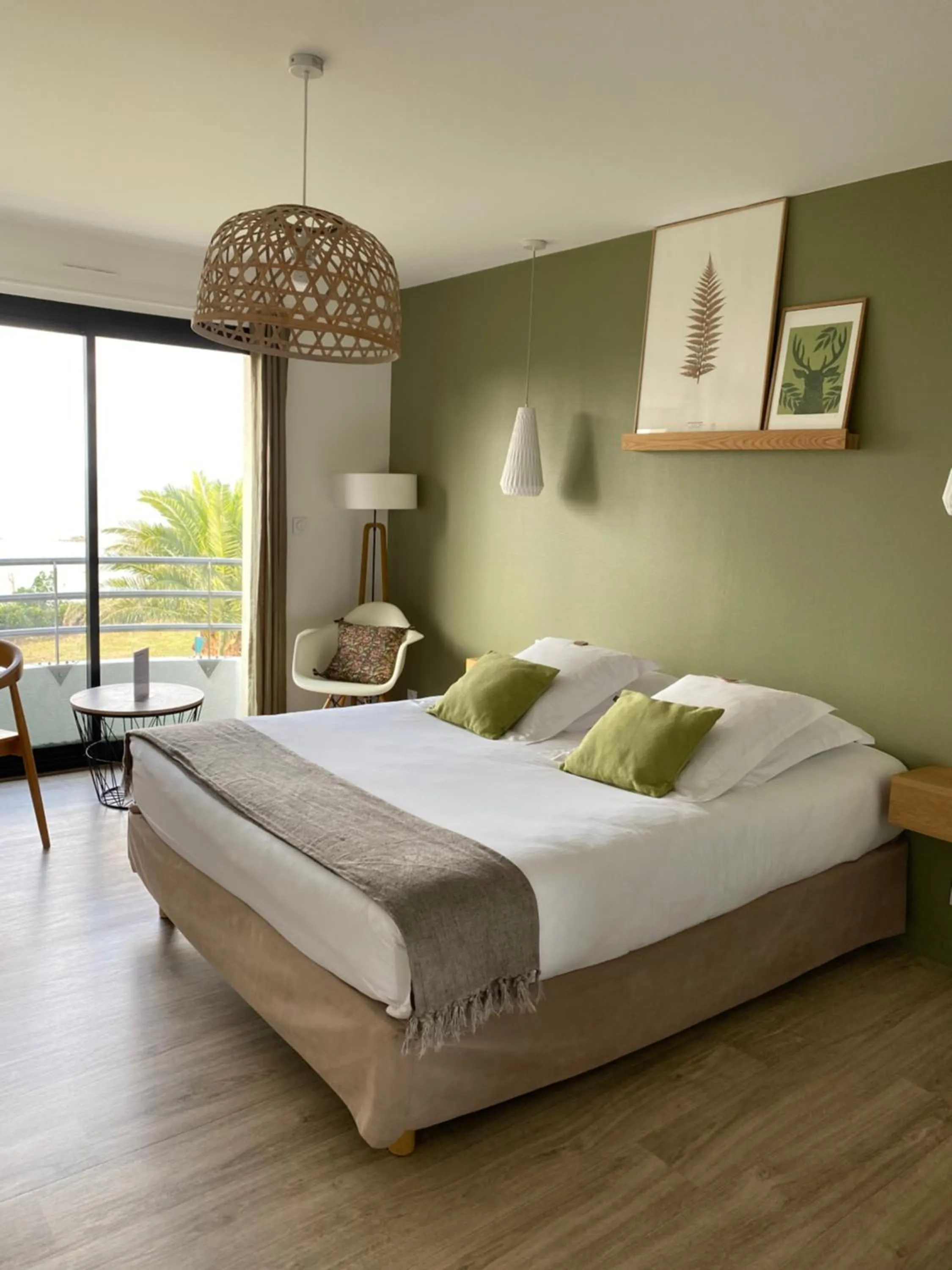 Balcony/Terrace, Bed in Villa Les Hydrangéas