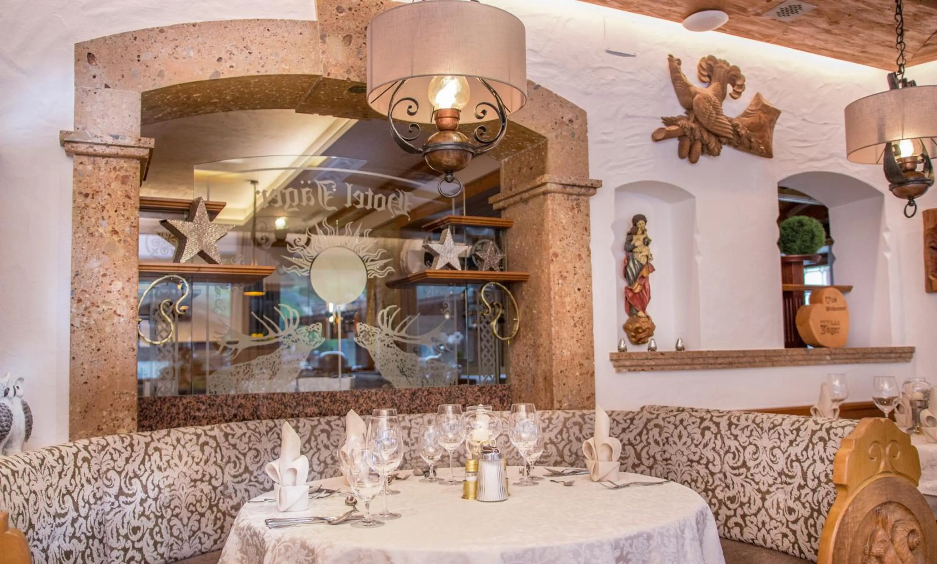 Restaurant/places to eat in Hotel Jäger