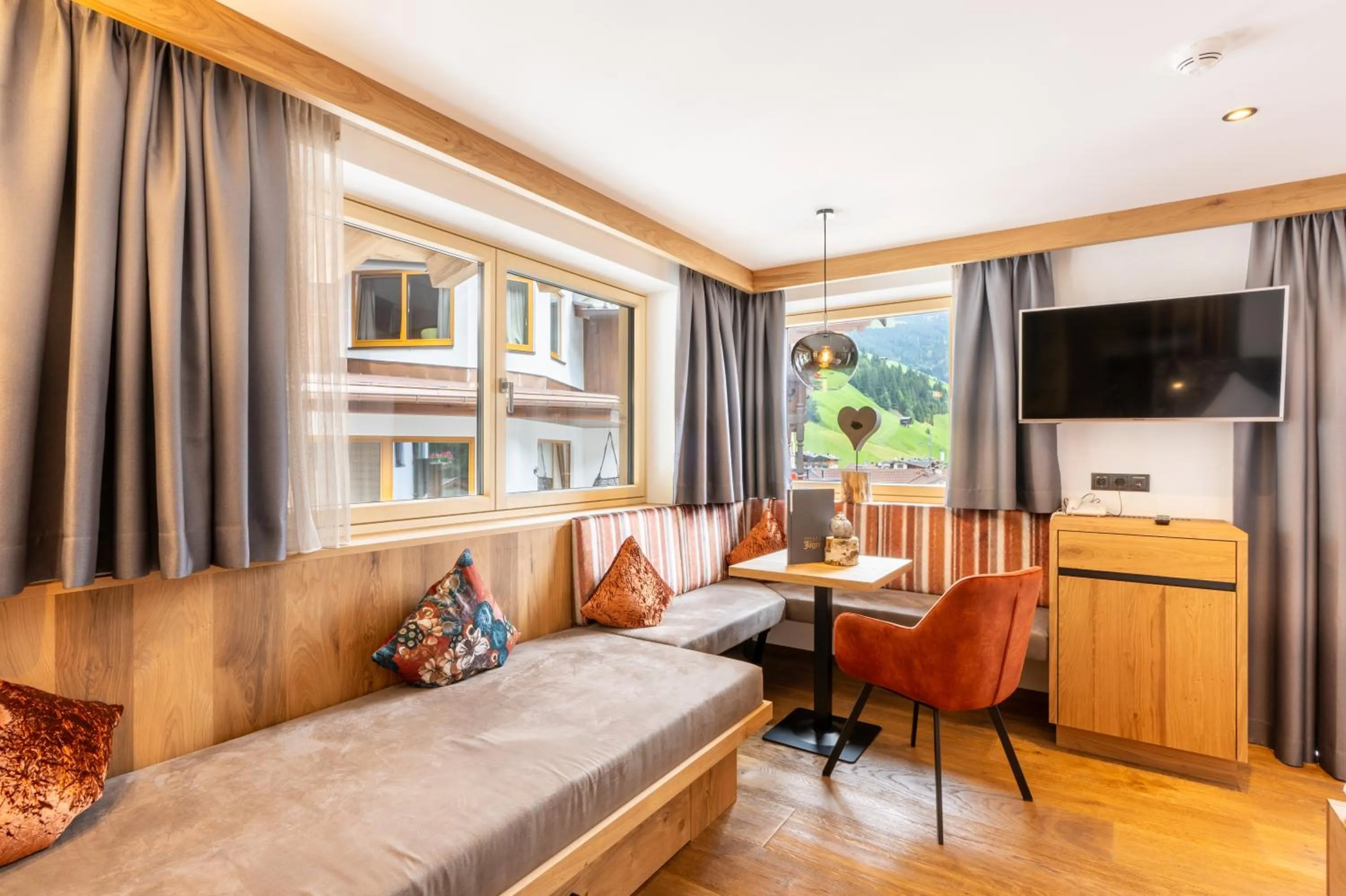 Seating area in Hotel Jäger