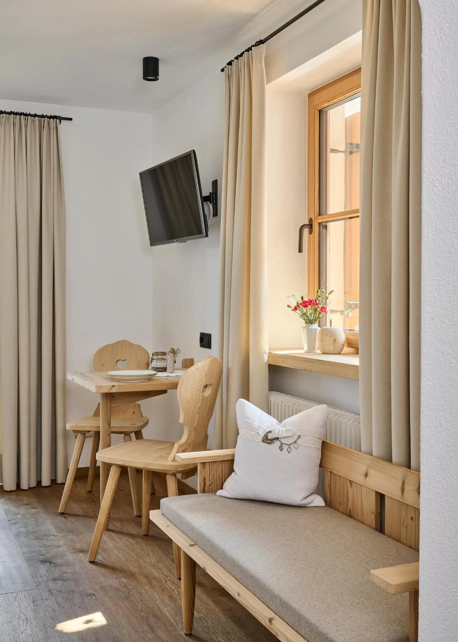 TV and multimedia in Haus Tirol