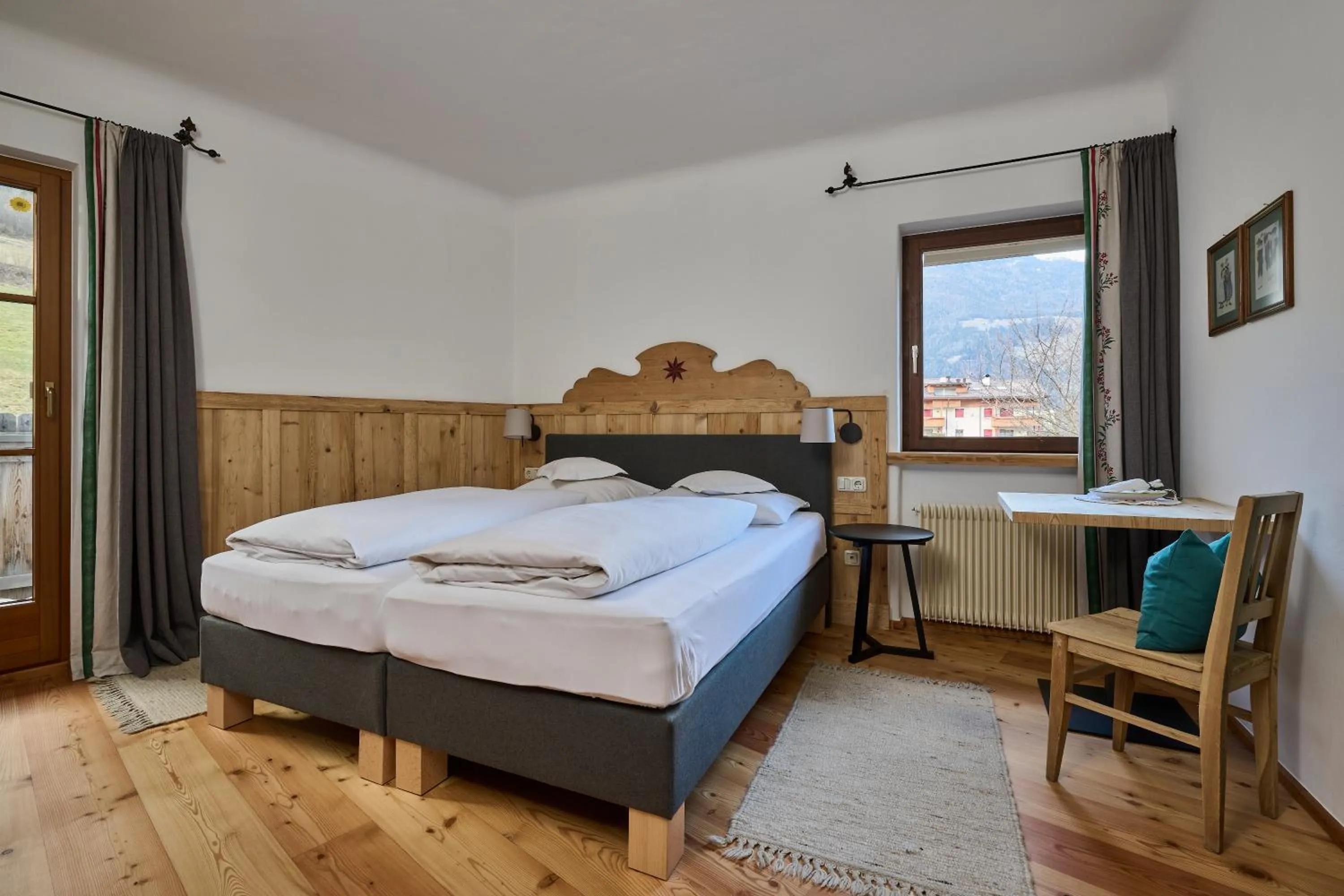 Bed in Haus Tirol