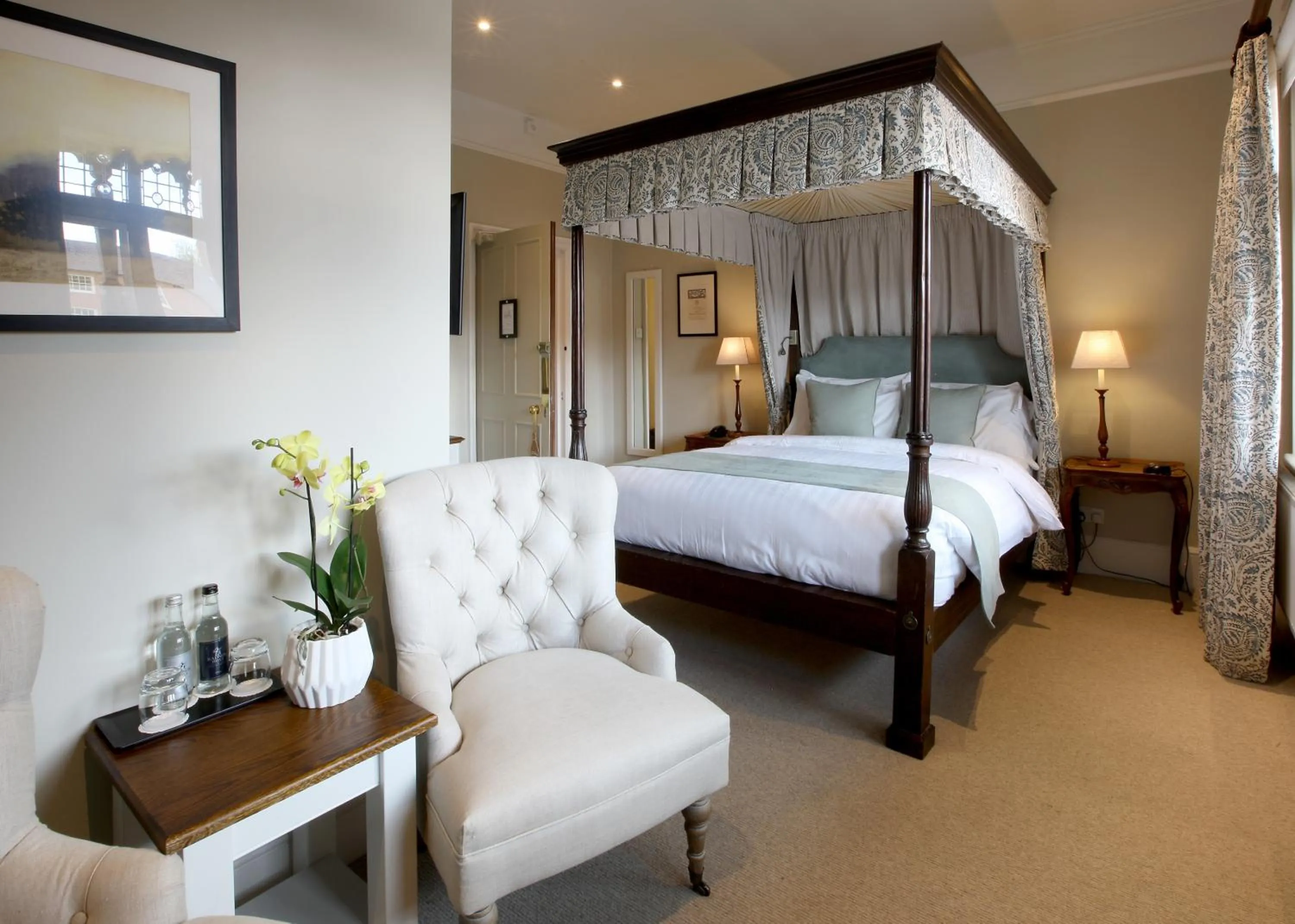 Bedroom, Bed in The Five Arrows Hotel