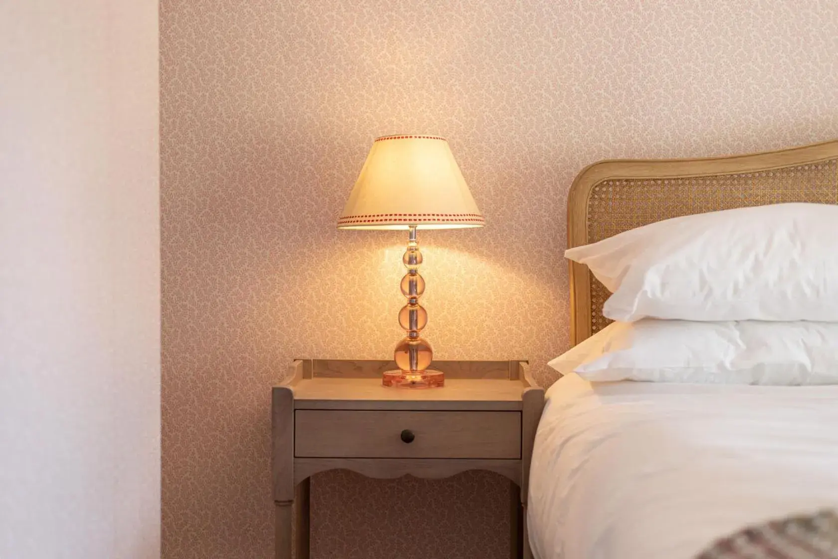 Bed in The Five Arrows Hotel Bed in The Five Arrows Hotel