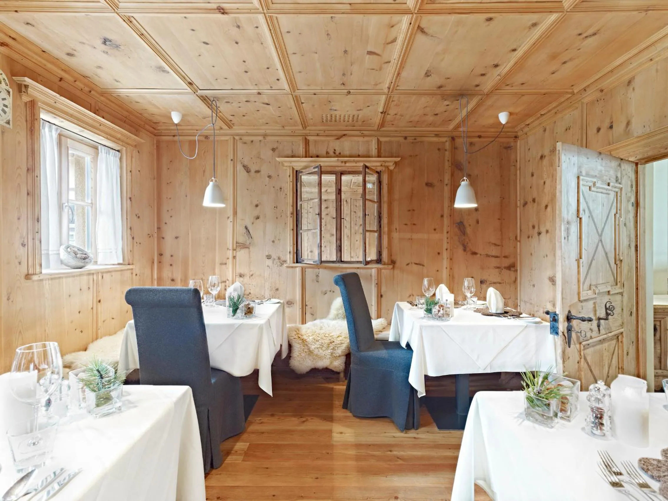 Restaurant/places to eat in Arosea Life Balance Hotel