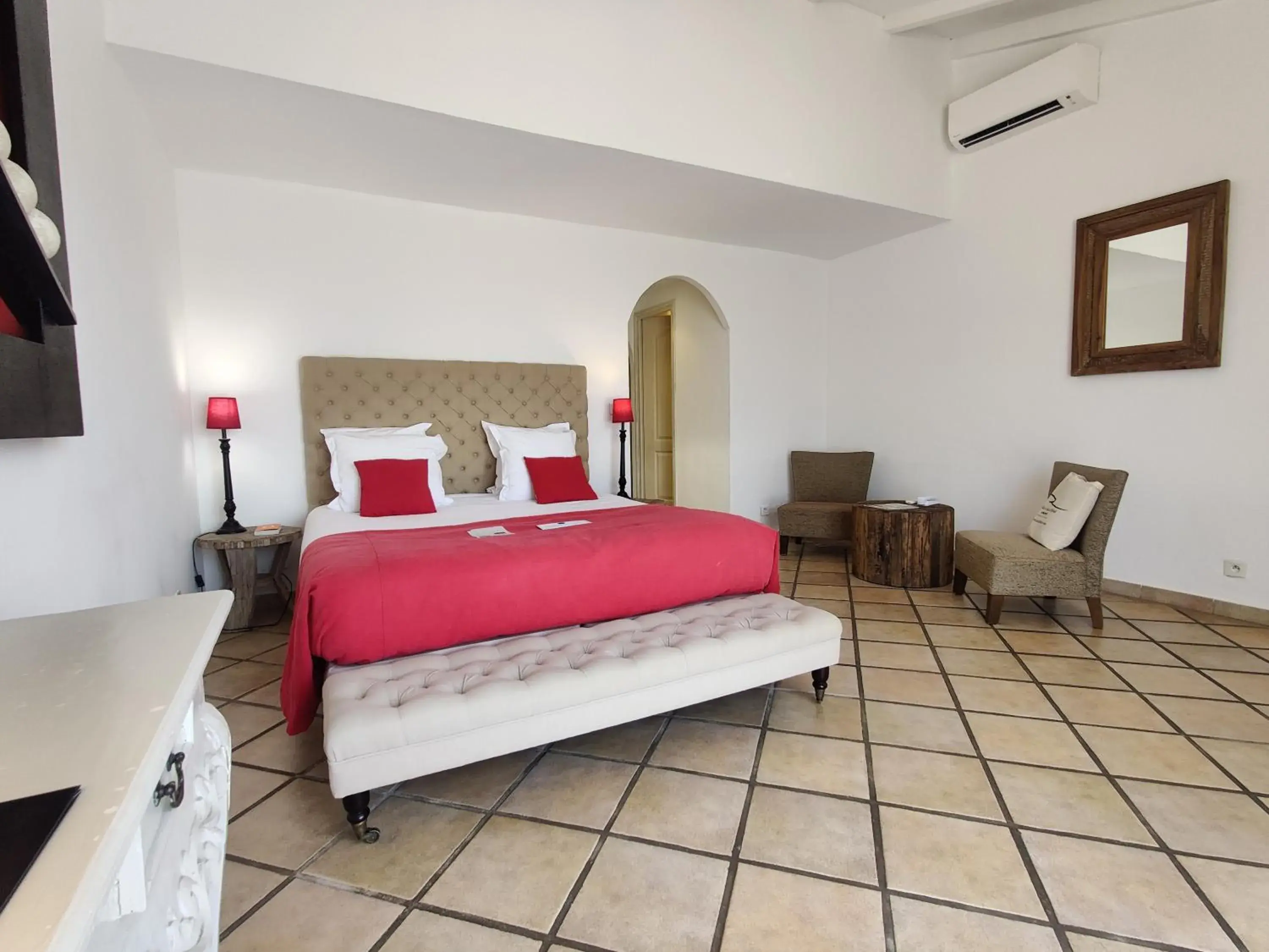 Junior Suite in Le Roc E Fiori Hotel - Teritoria Junior Suite in Le Roc E Fiori Hotel - Teritoria