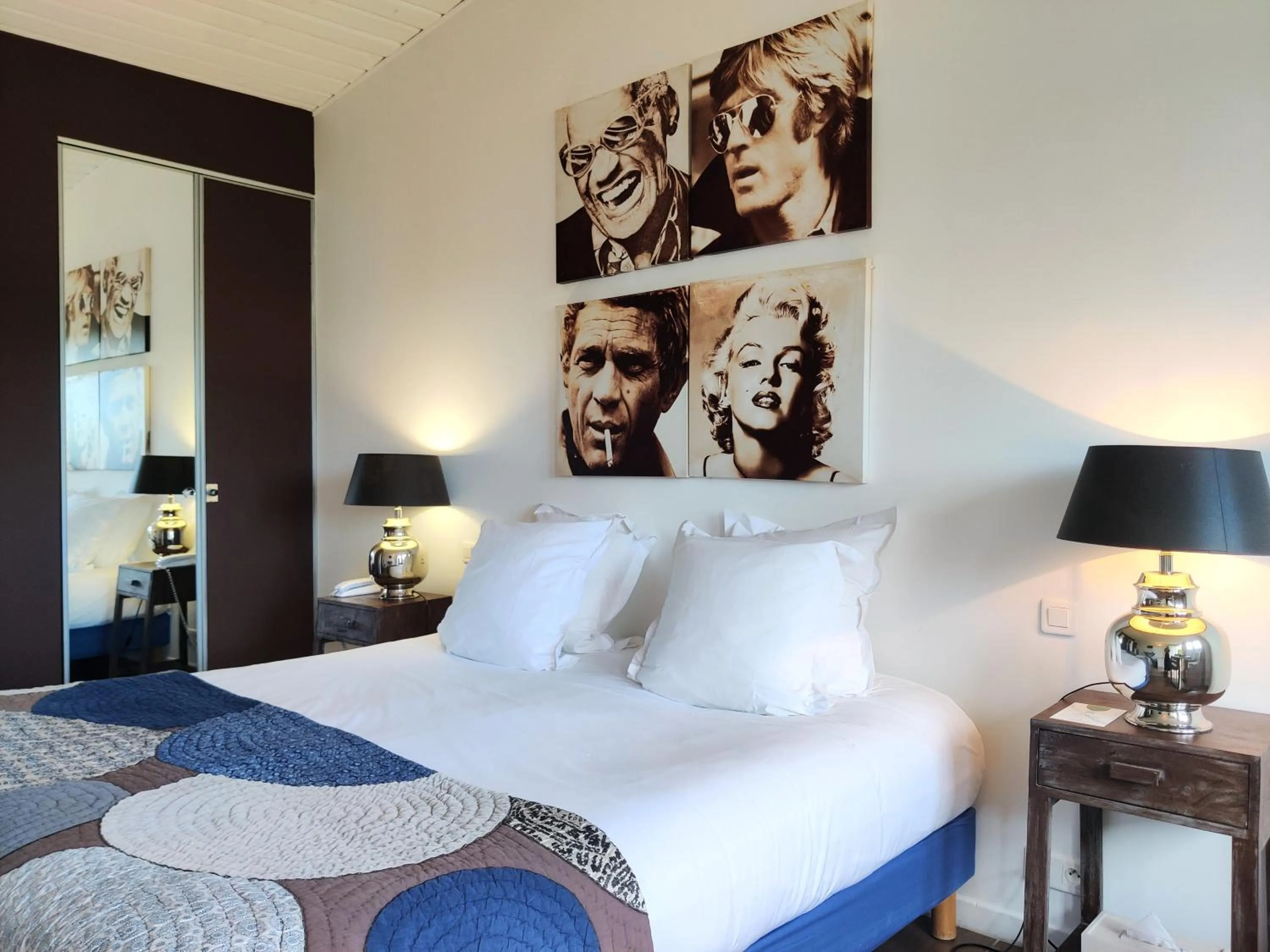 Bed in Le Roc E Fiori Hotel - Teritoria