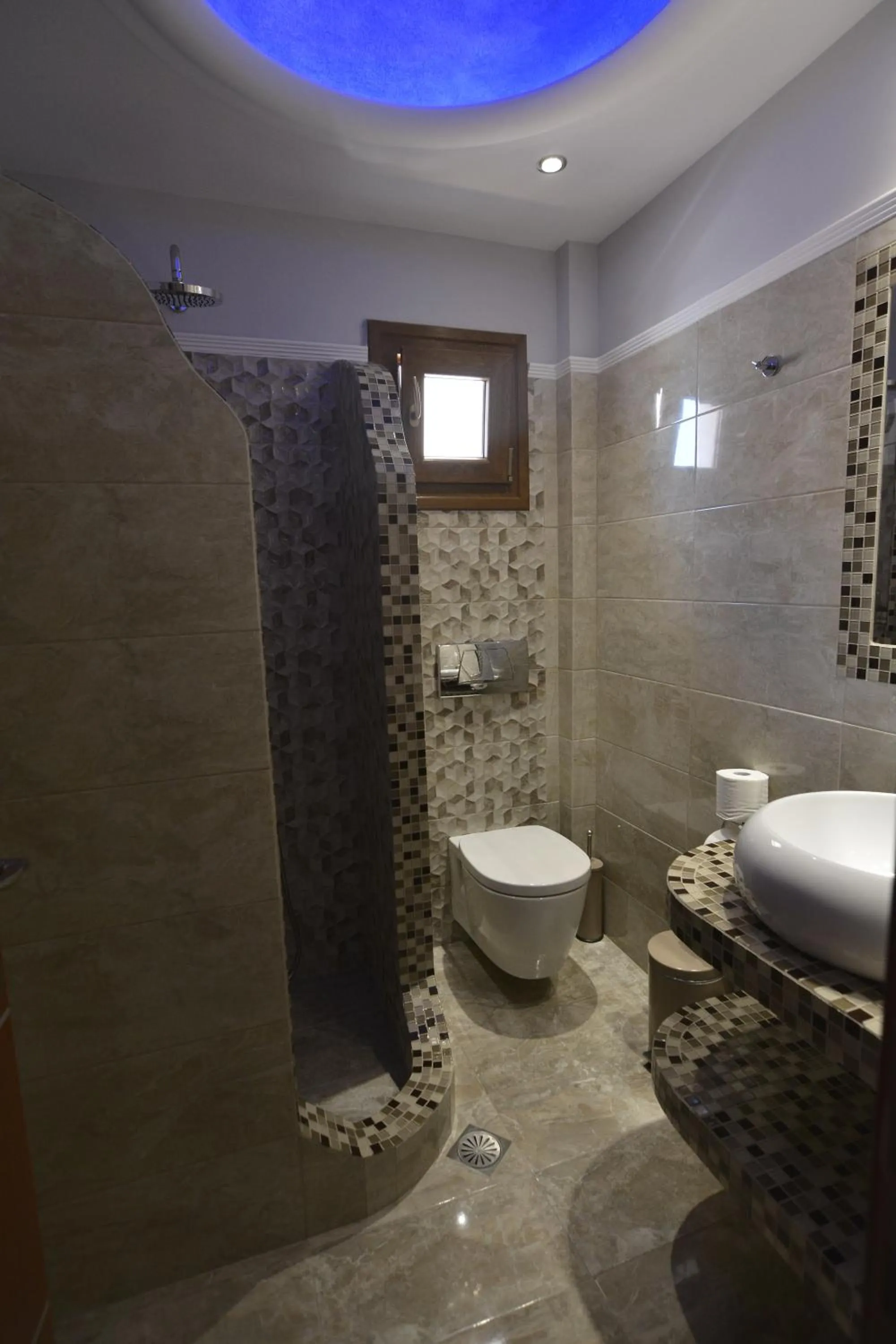Bathroom in Polydefkis Hotel