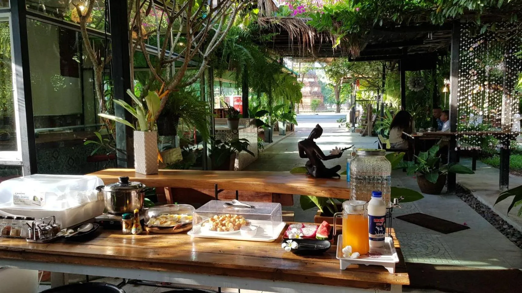 Breakfast in The Park Ayutthaya Resort And Spa