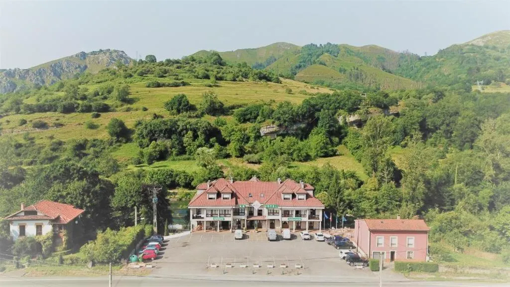 Parking in Hotel Capitán