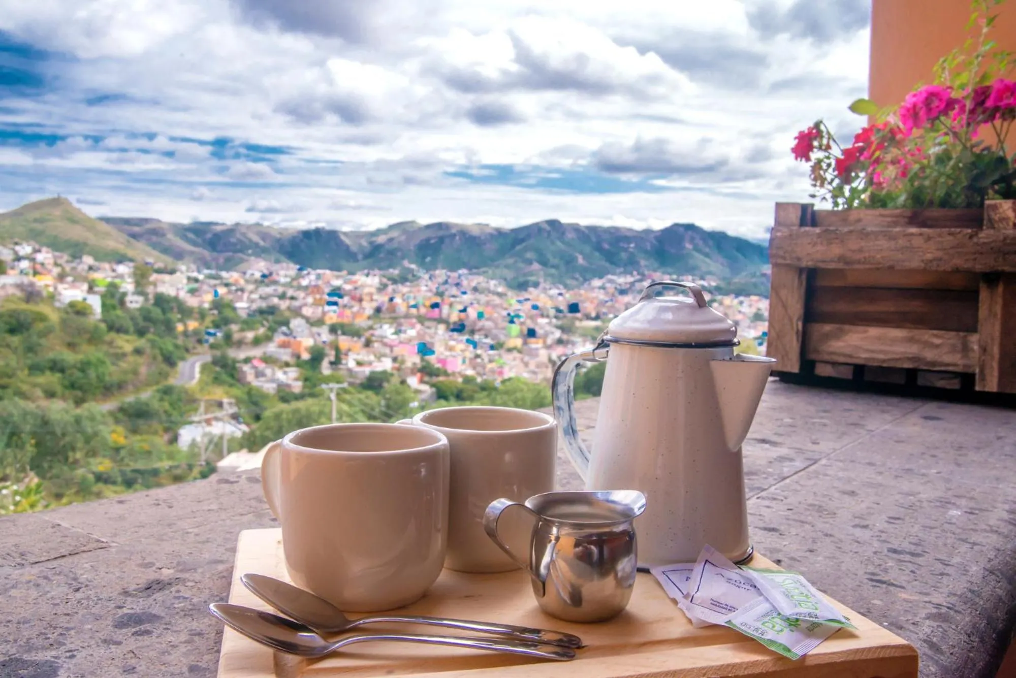 Restaurant/places to eat in Hotel Camino Antiguo