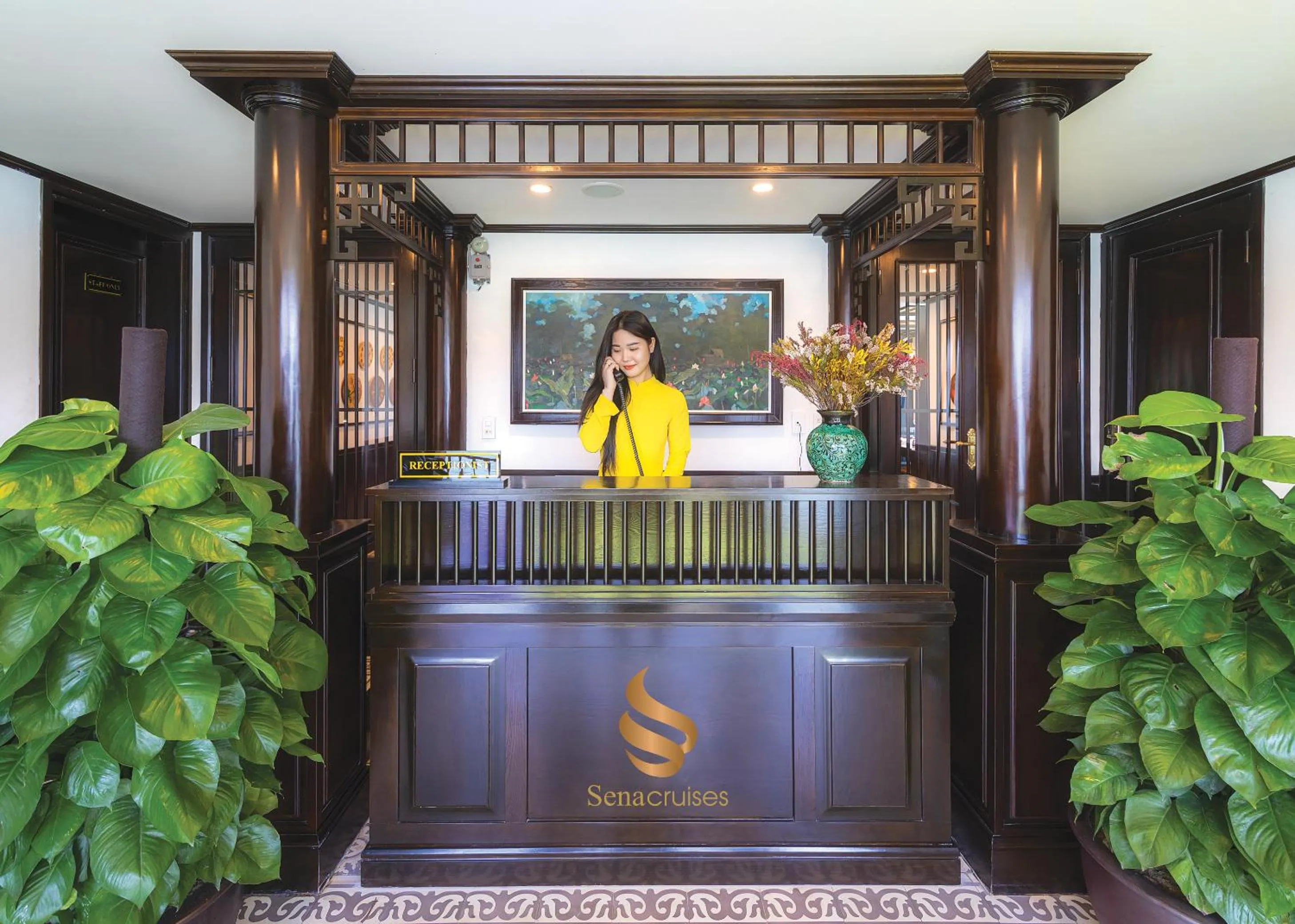 Lobby or reception in Sena Cruises - Wonder On Lan Ha Bay