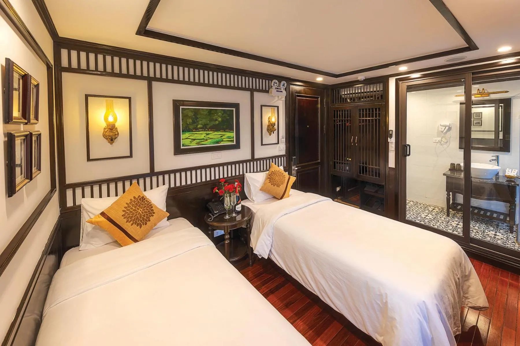 Bed in Sena Cruises - Wonder On Lan Ha Bay