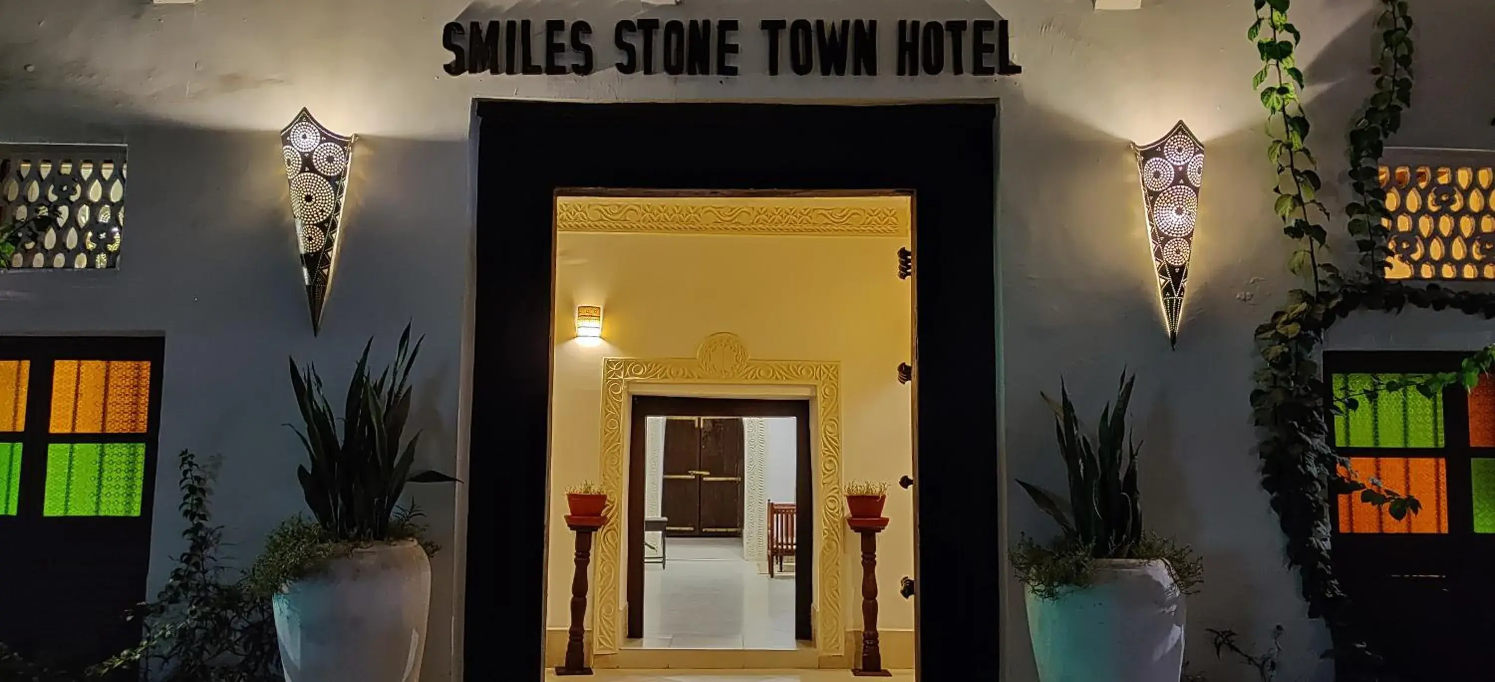 Property building in Smiles Stone Town Hotel Property building in Smiles Stone Town Hotel