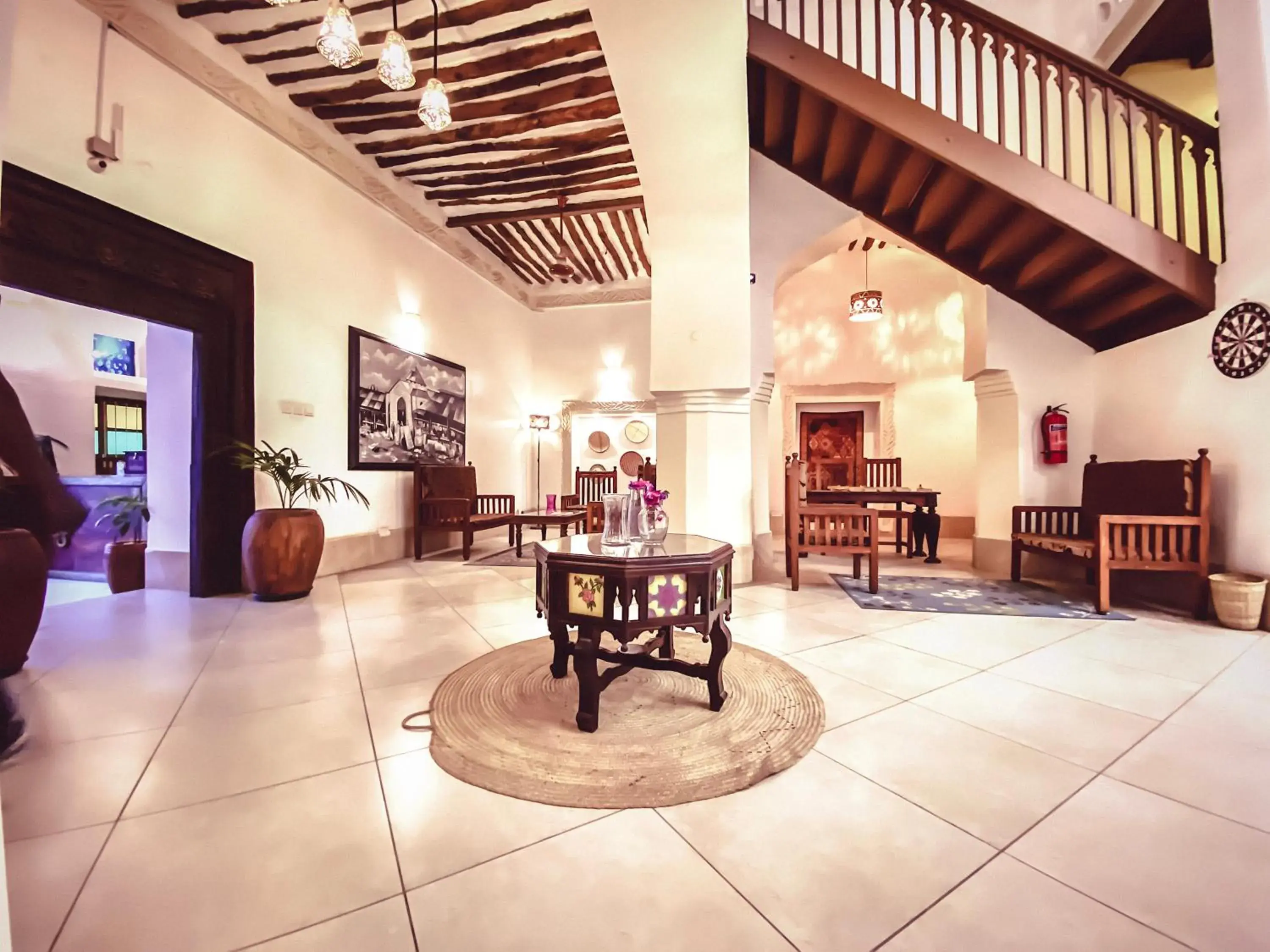 Lounge or bar in Smiles Stone Town Hotel Lounge or bar in Smiles Stone Town Hotel