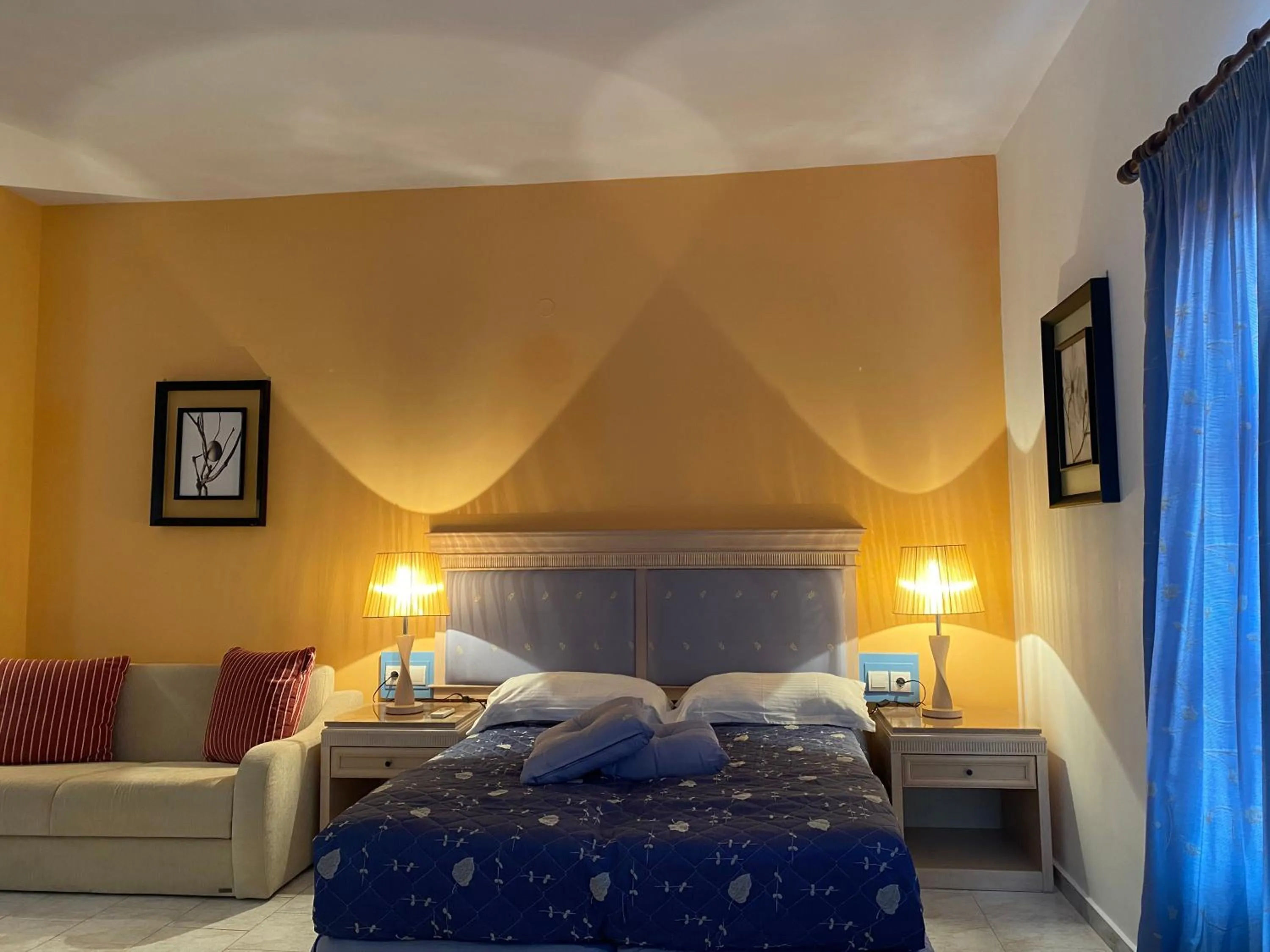 Apartment with Sea View in Arginonta Beach Apartments