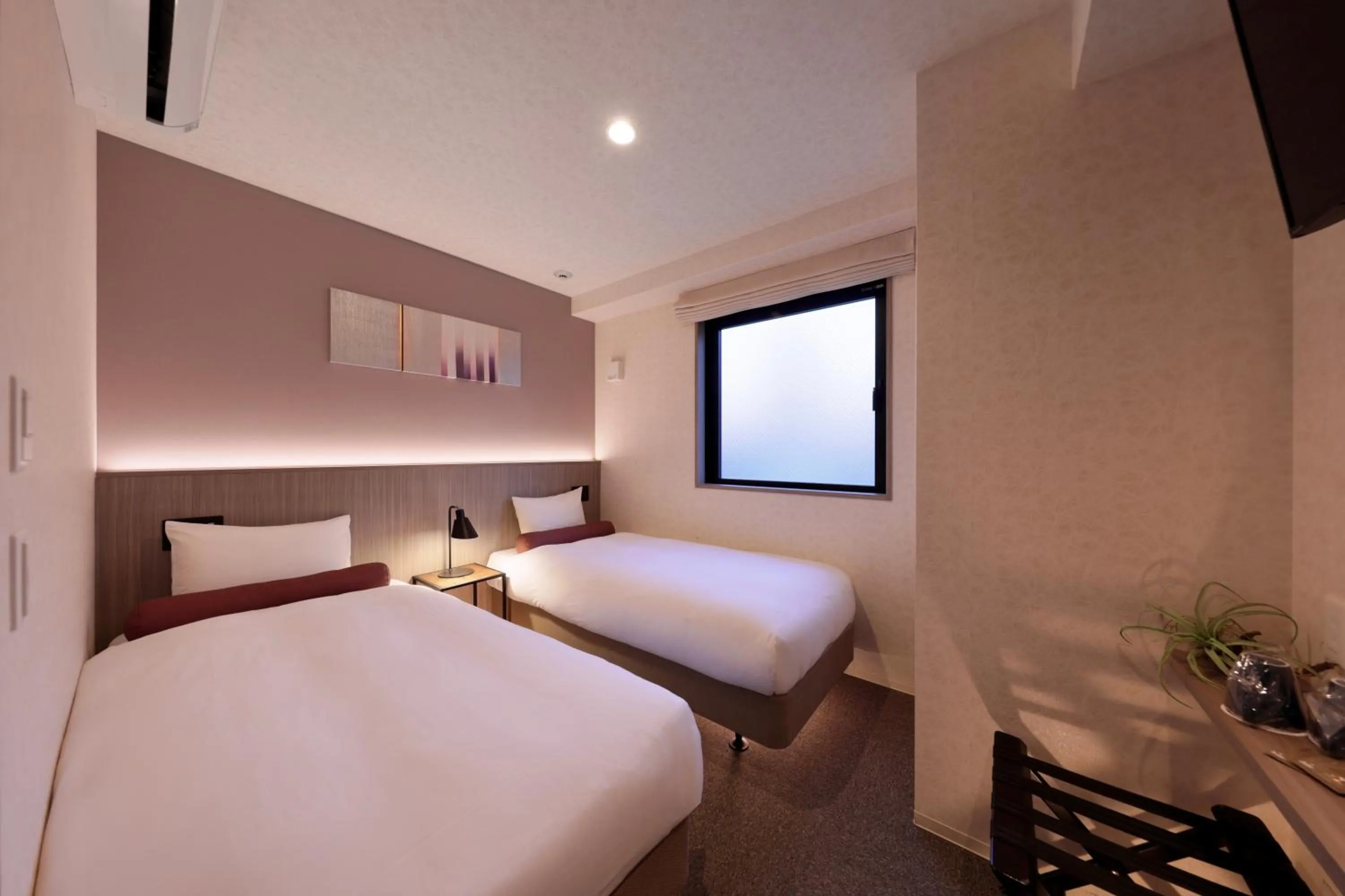 Bed in Doutonbori Crystal Hotel IV